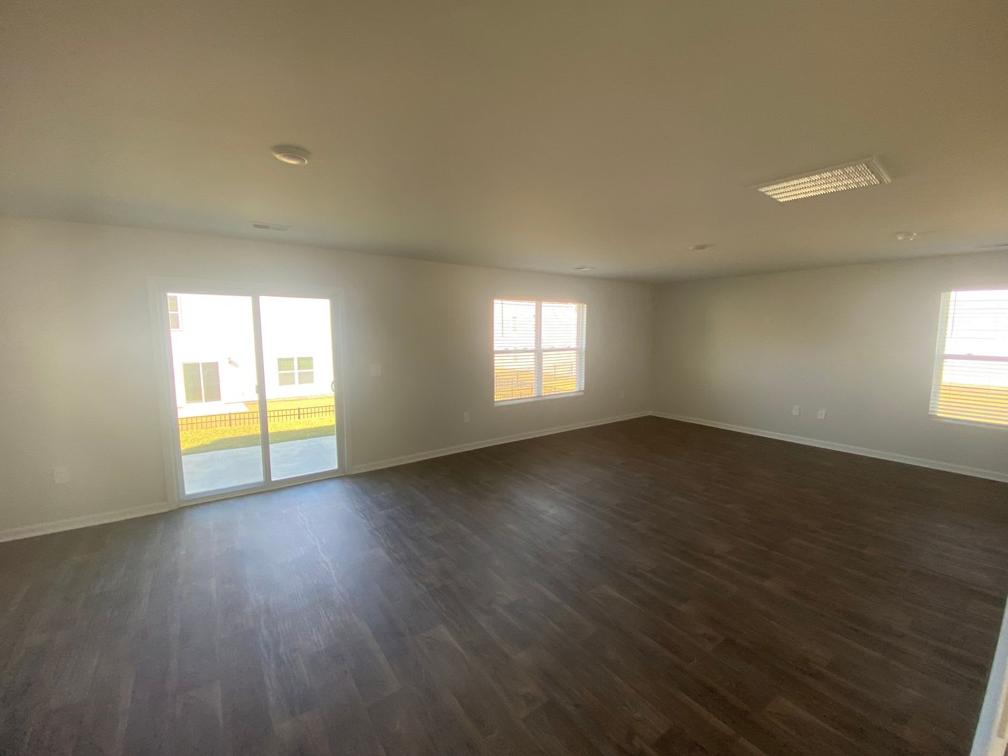 September Special 1000 Off First Months Full Rent With Acceptable Credit And Application 4 Bed 2 5 Bath Home Located In The Windsong Ii S D Rincon Ga – photo 4