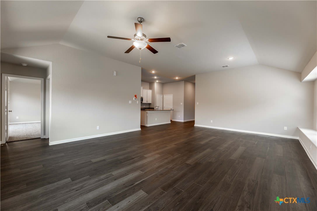 1120 Eagle Crossing – photo 2