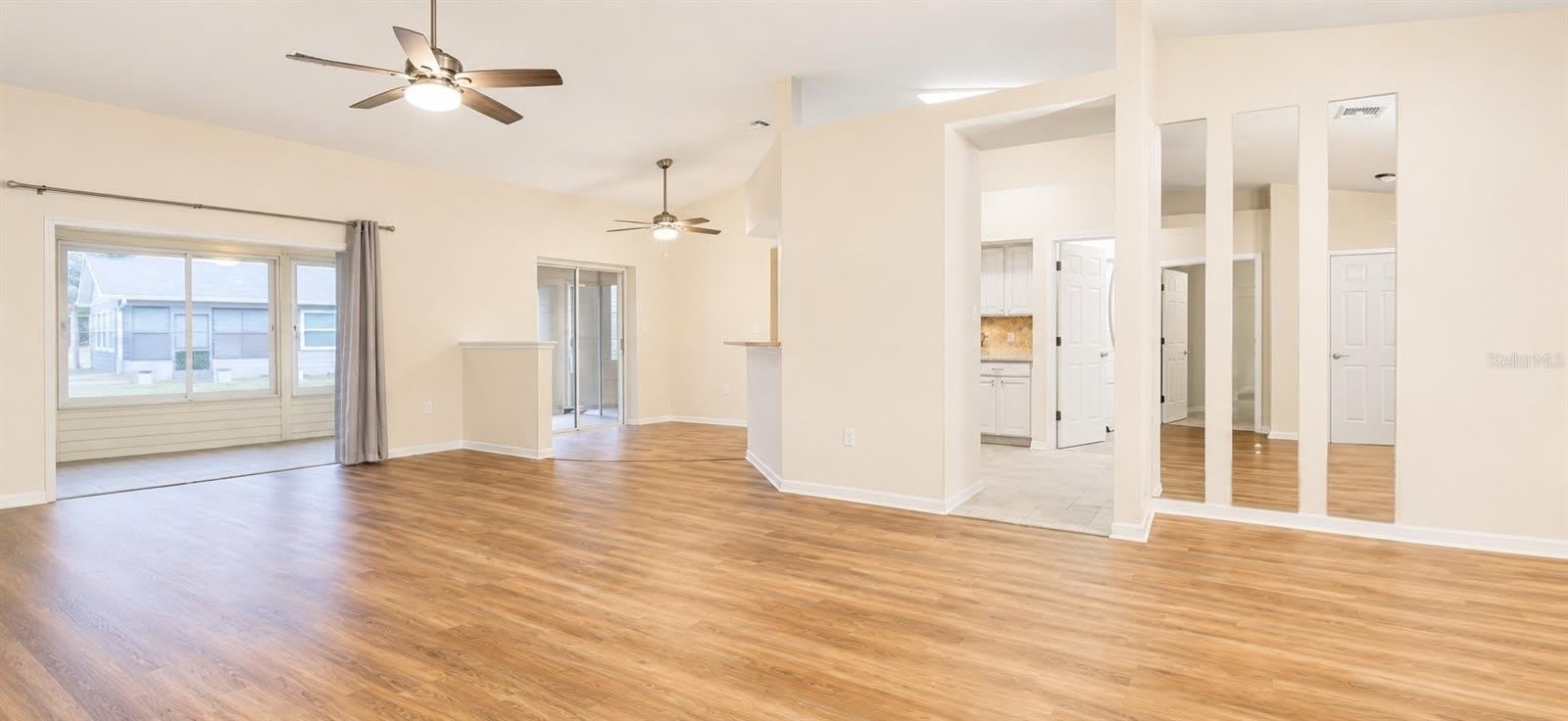 6032 MAGPIE Drive – photo 2