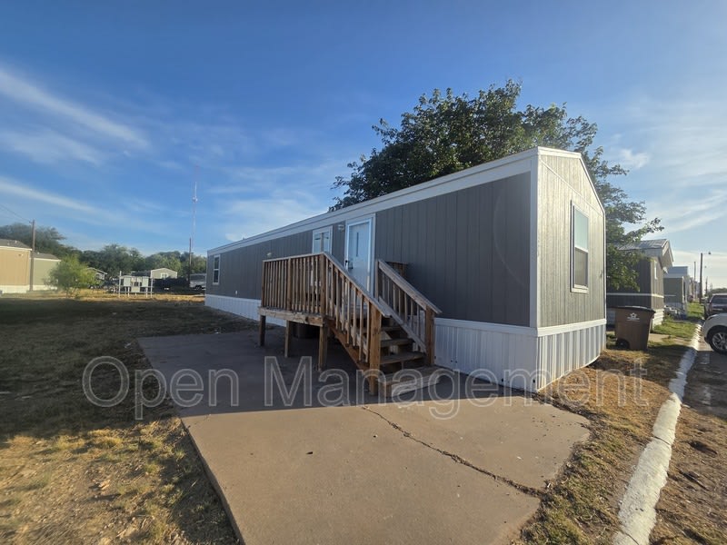 2501 Martin Luther King Dr – photo 1