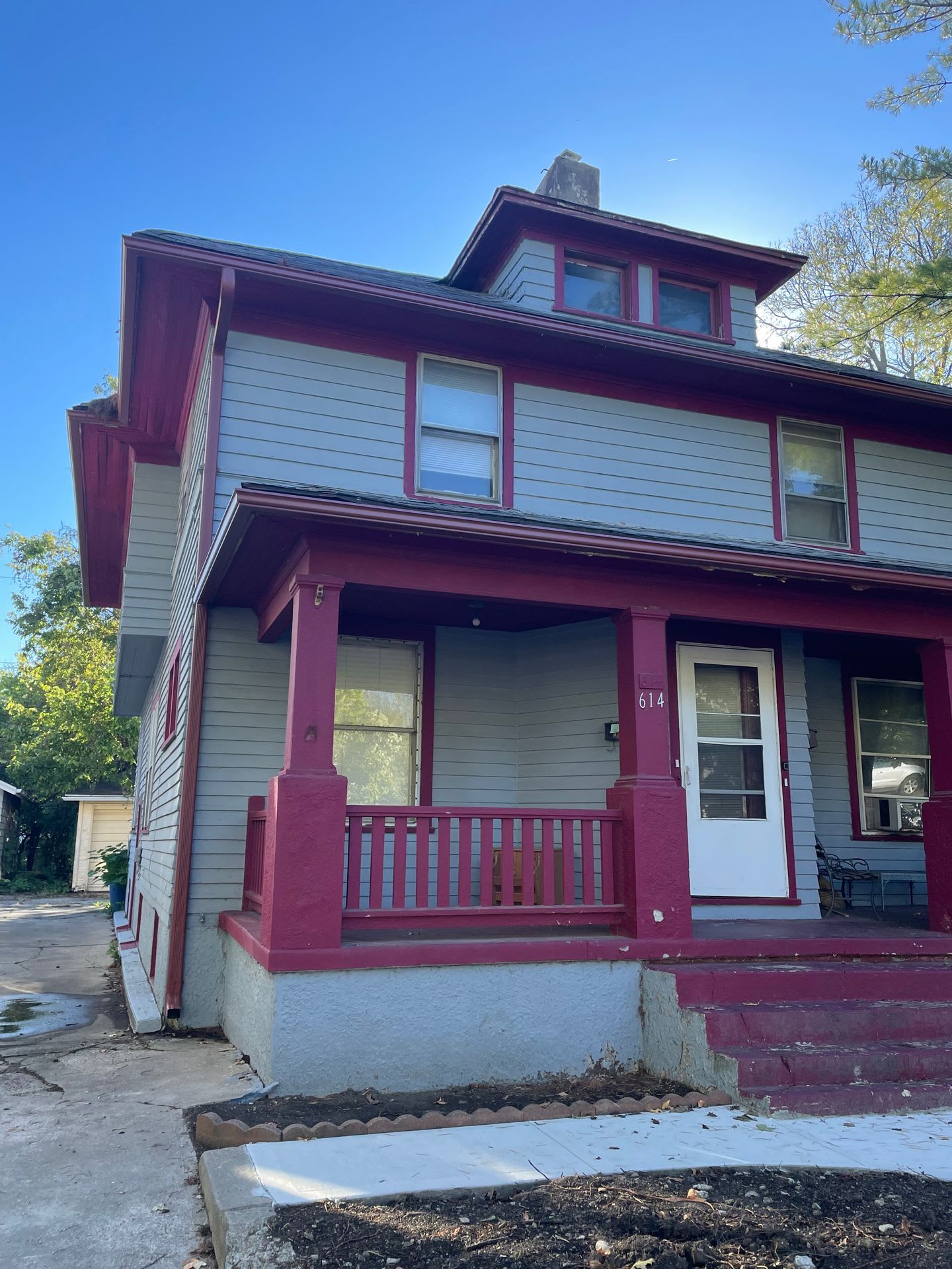 GraftonAve614 – photo 2