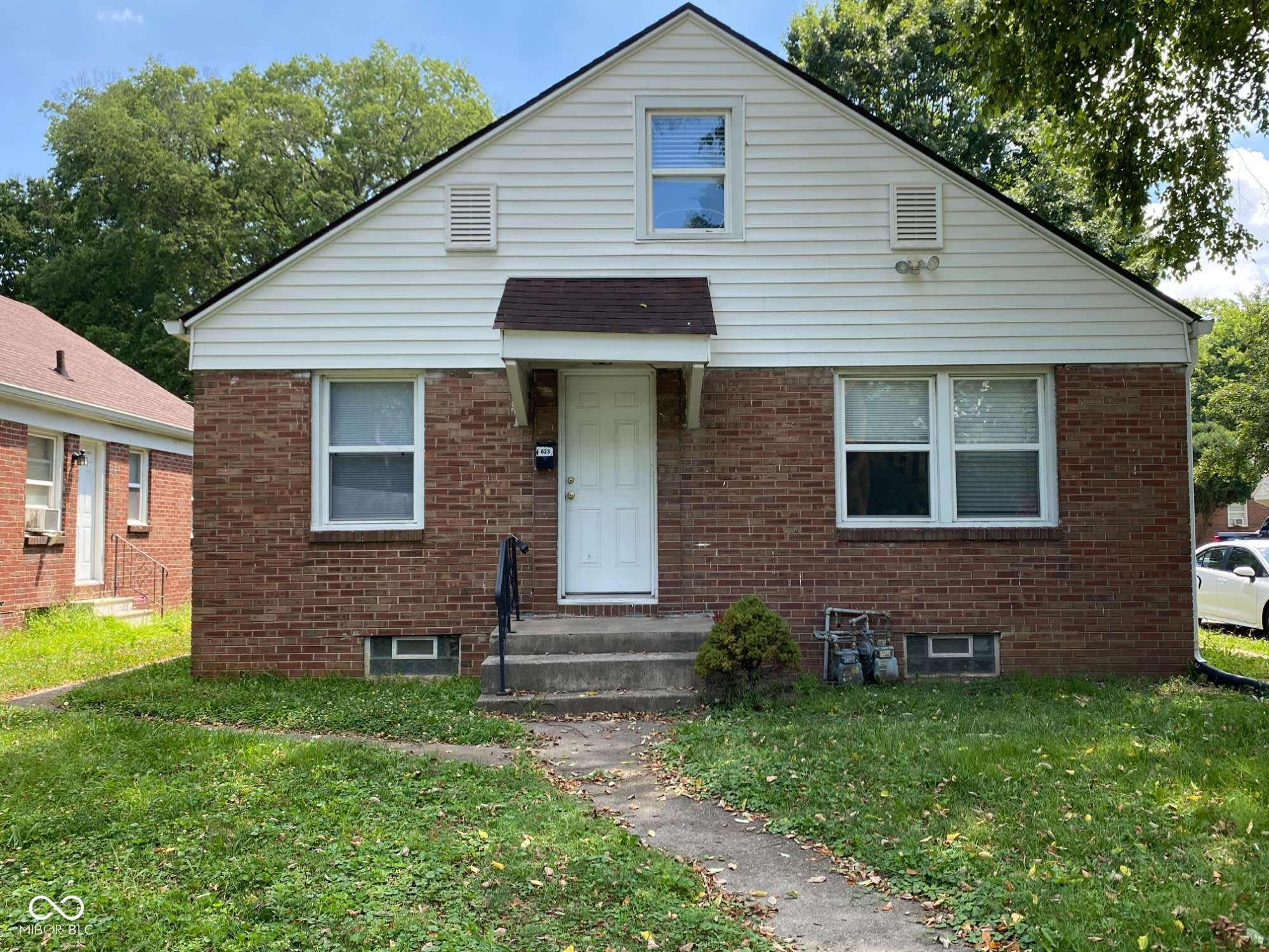 623 N Tibbs Avenue – photo 1