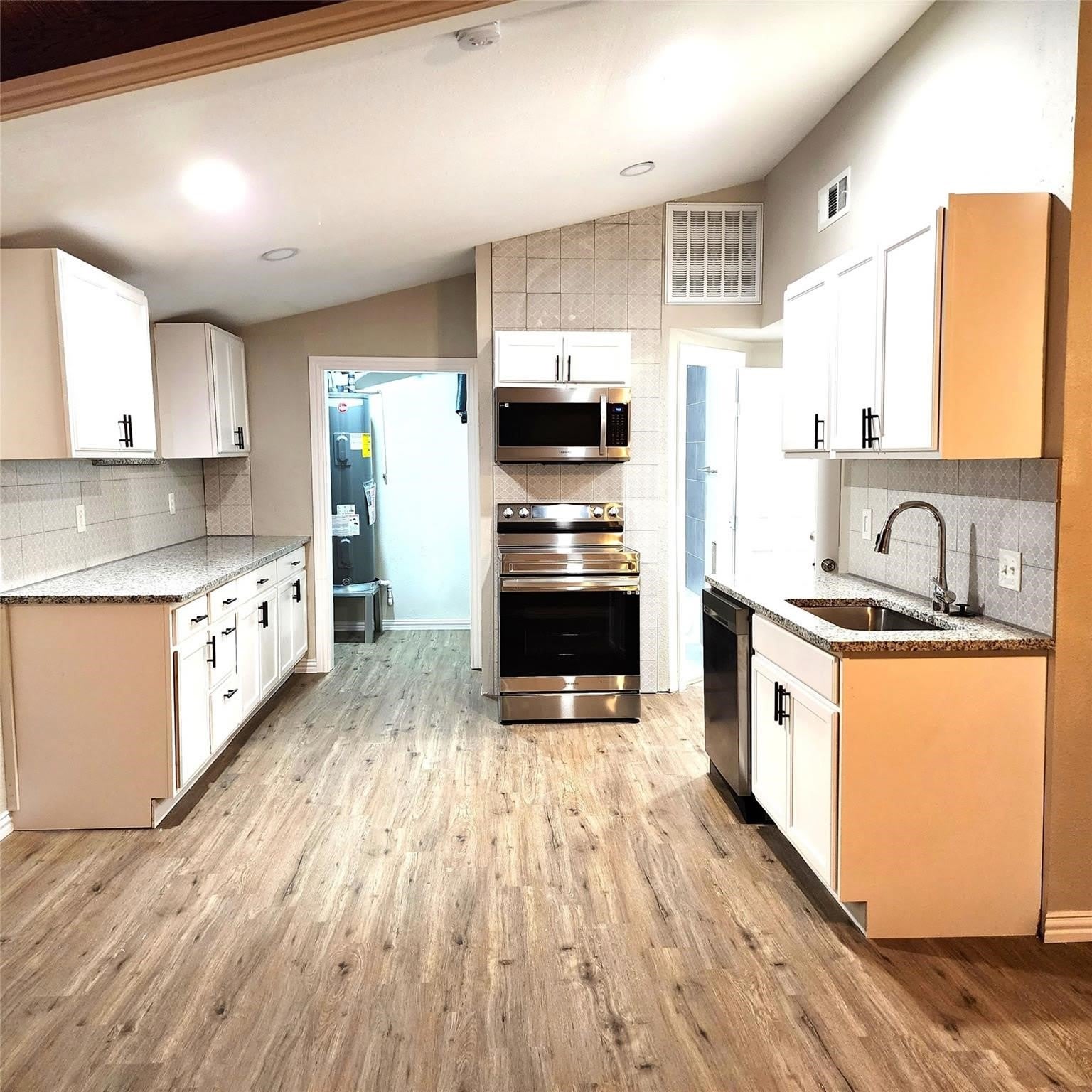 142 Andrea Street – photo 4