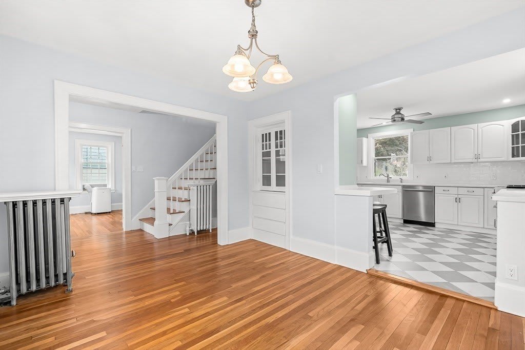 48 Whitney Road – photo 3