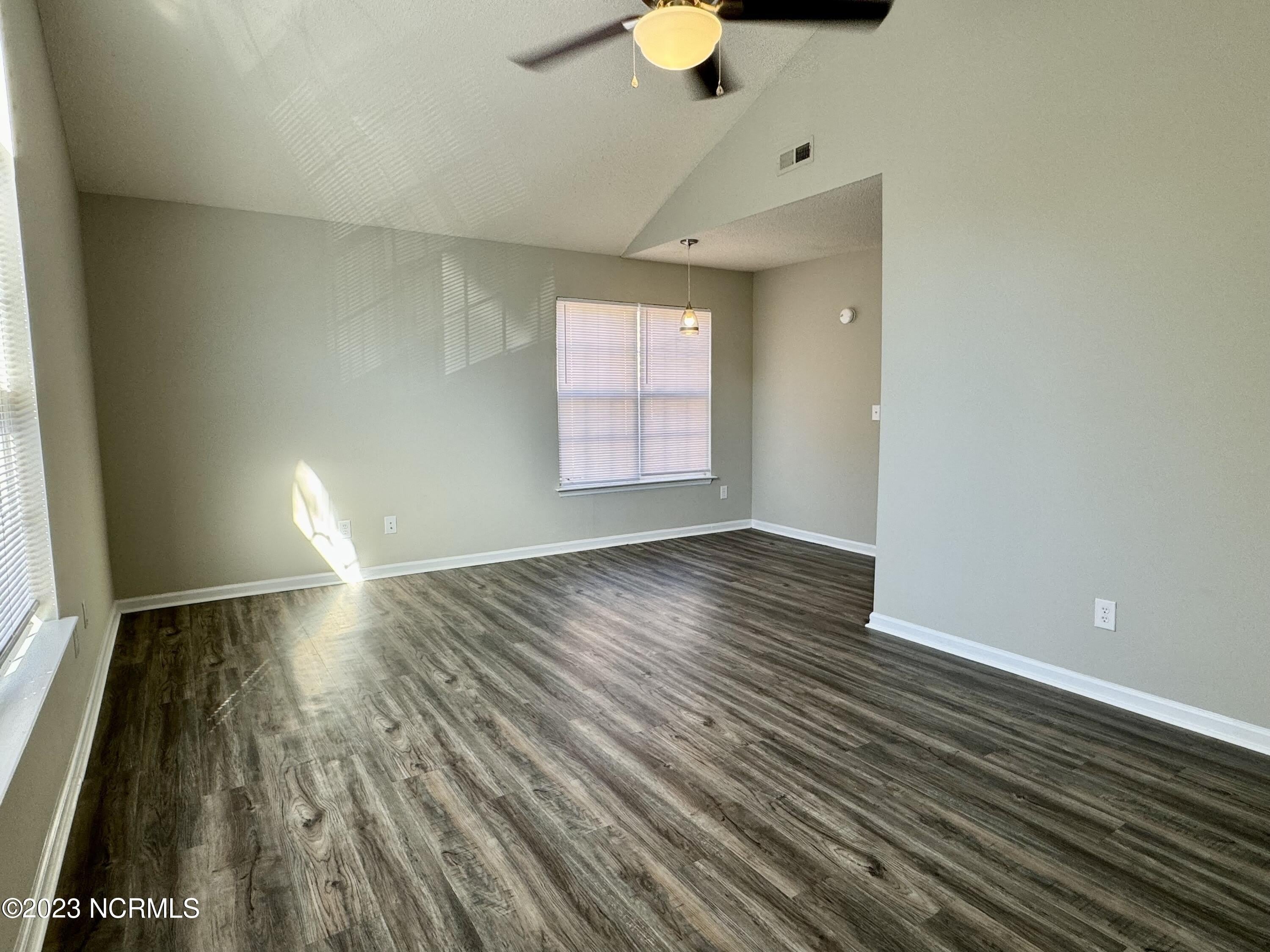 1247 Westpointe Drive – photo 4