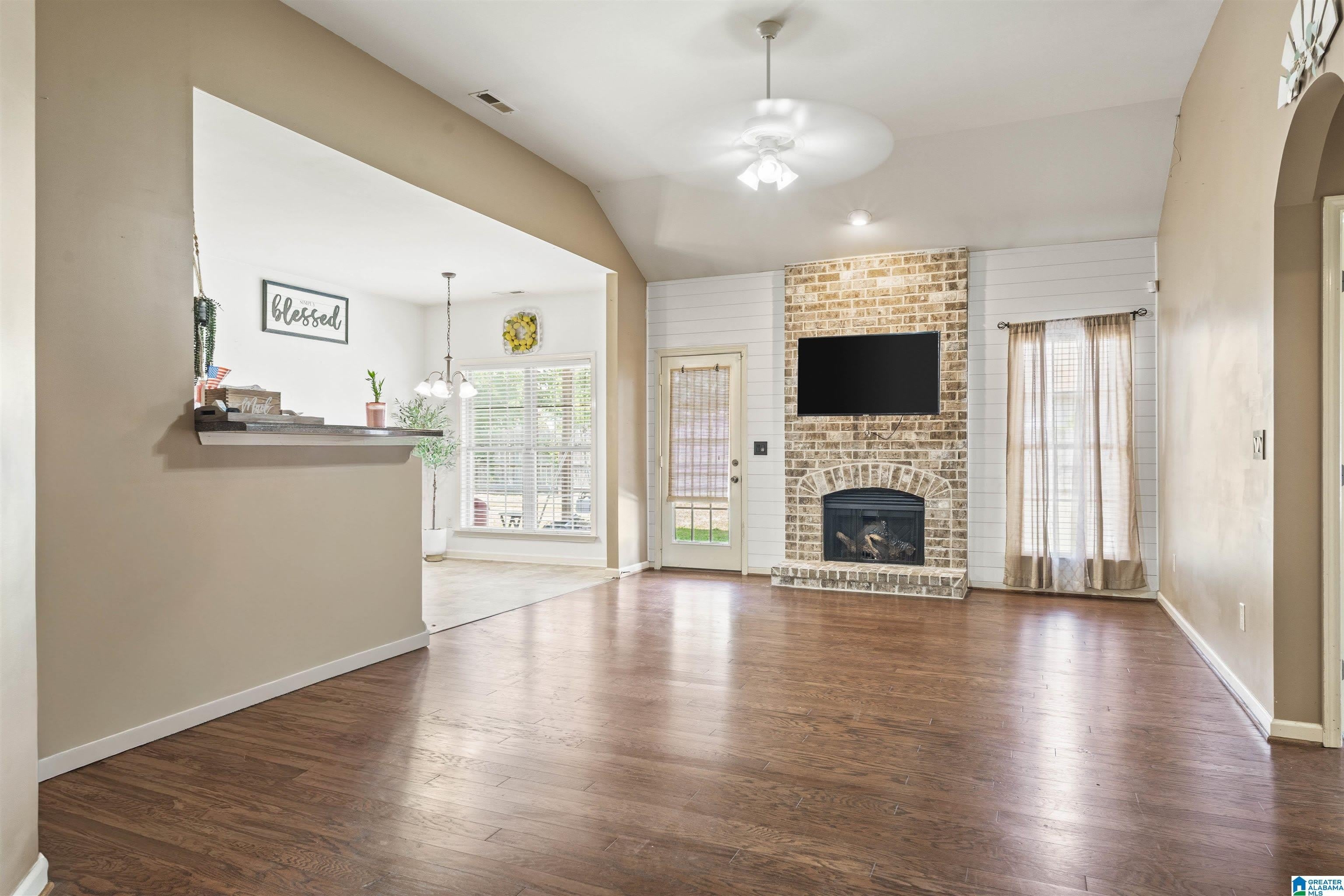 992 MERIWEATHER DRIVE – photo 5