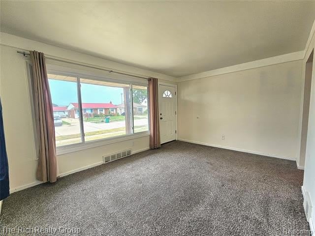 28522 Cambridge Street – photo 4