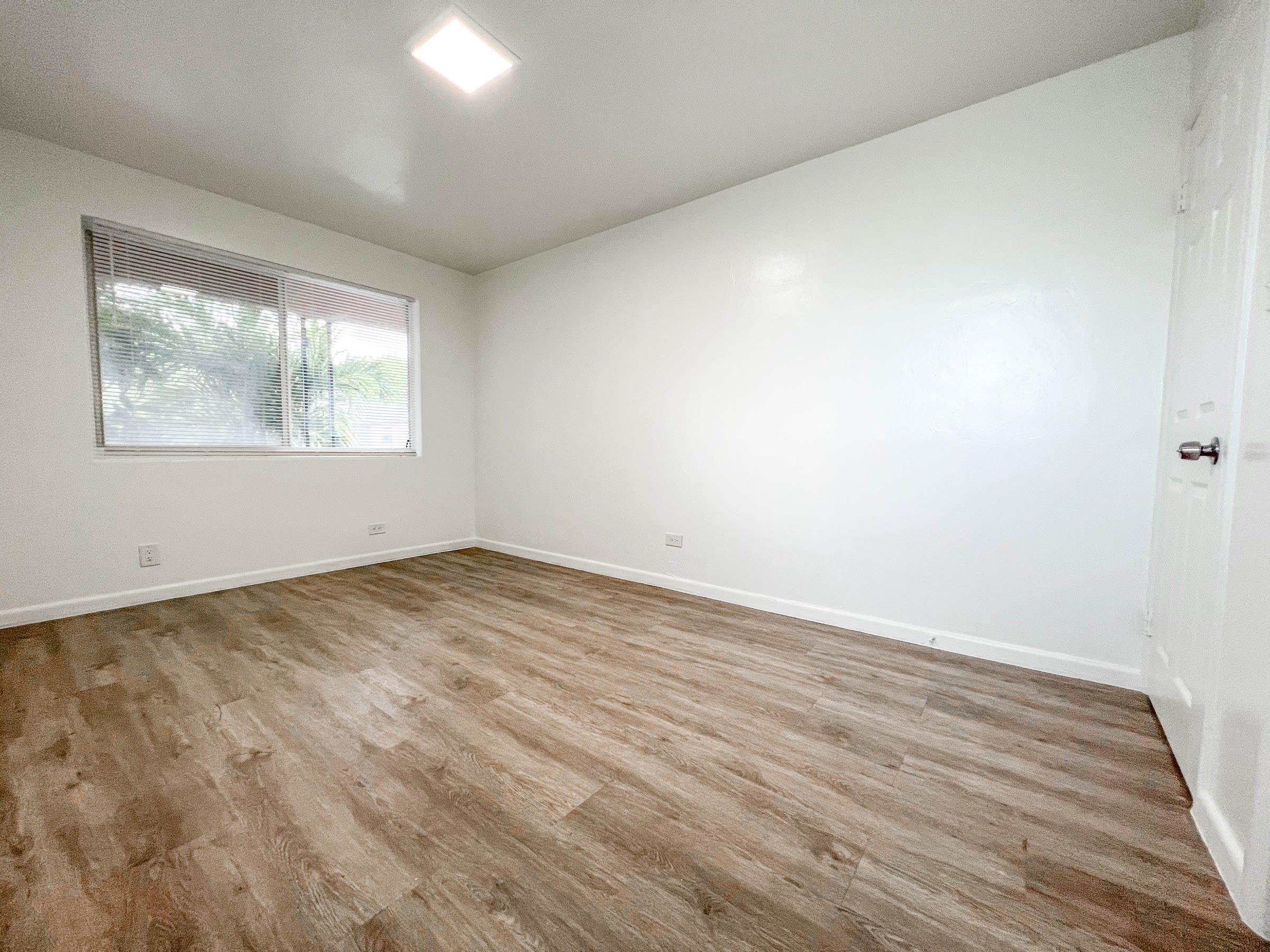 521 S Federal Hwy – photo 3
