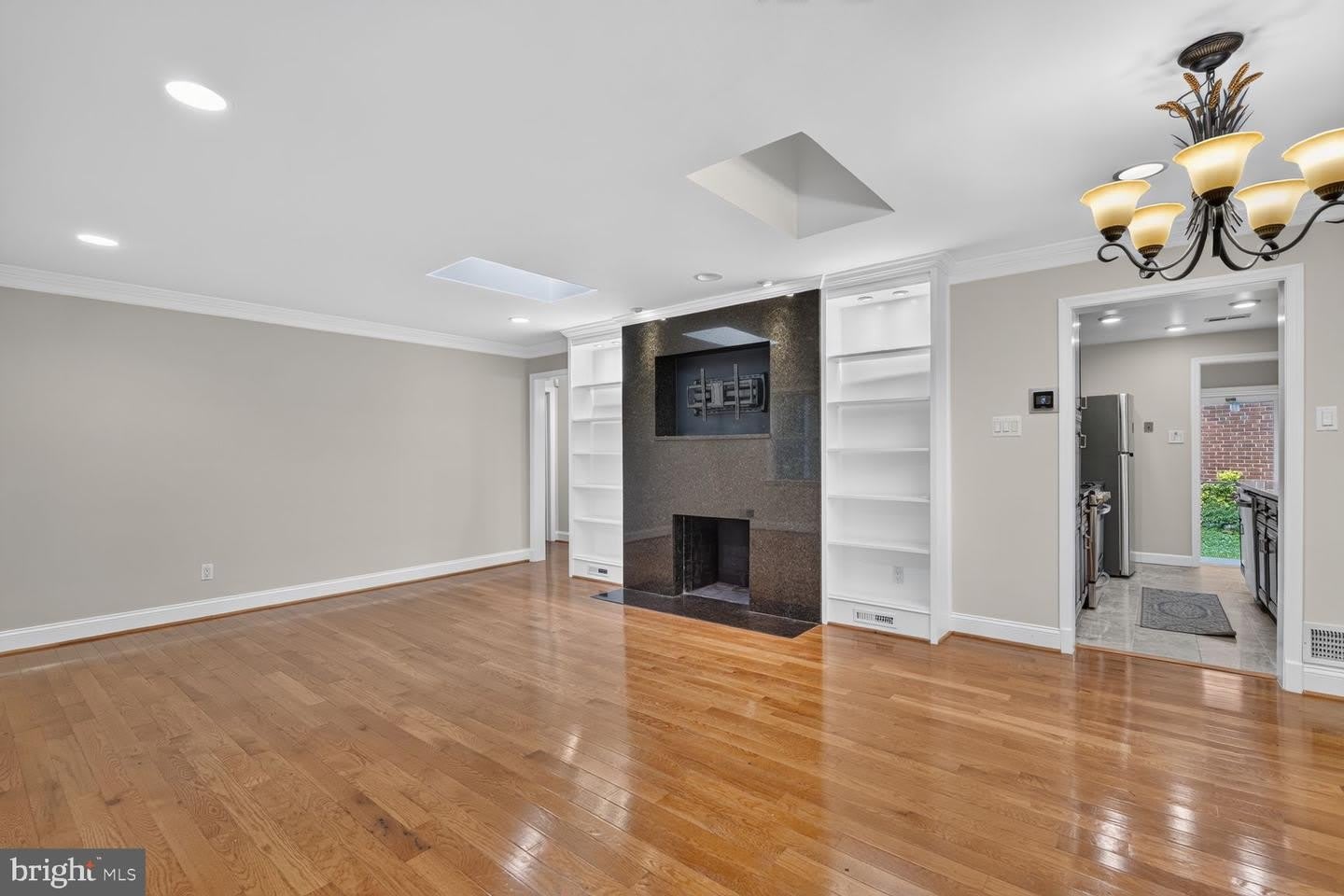1813 FLORIN ST – photo 3