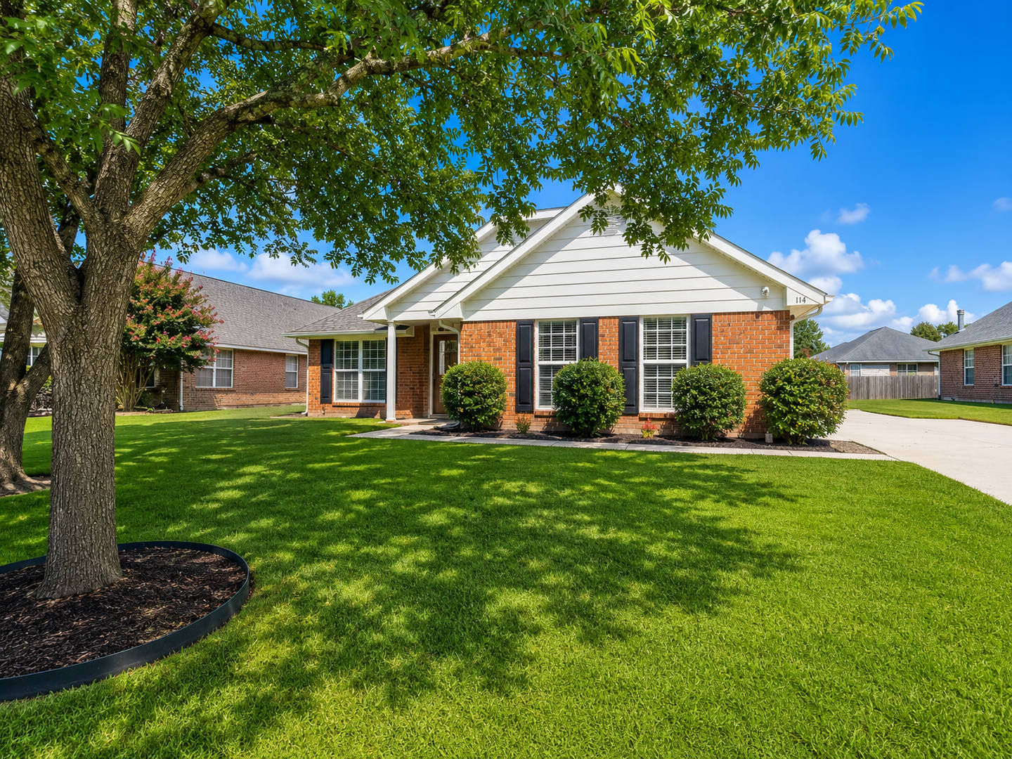 Charming Full-Brick Ranch in the Heart of Madison! – photo 1