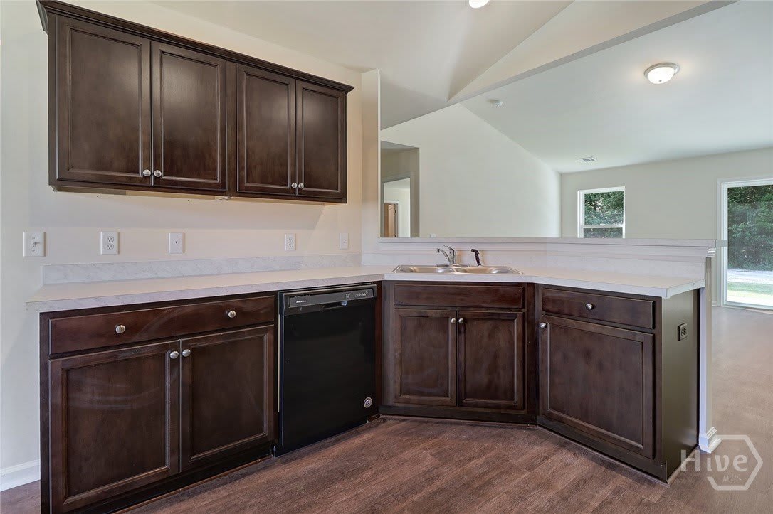 213 Willis Way – photo 2