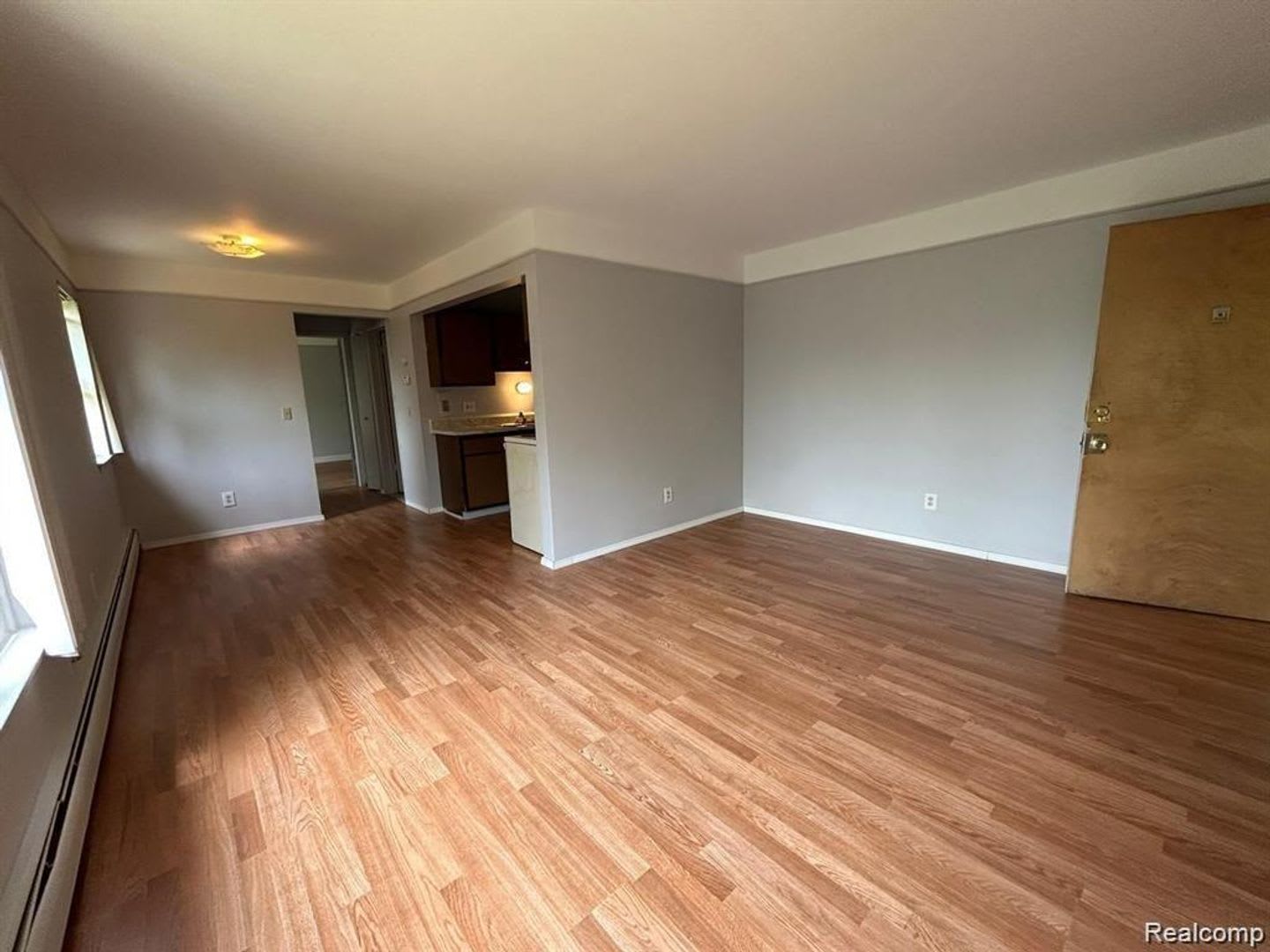 16480 E 9 Mile – photo 4
