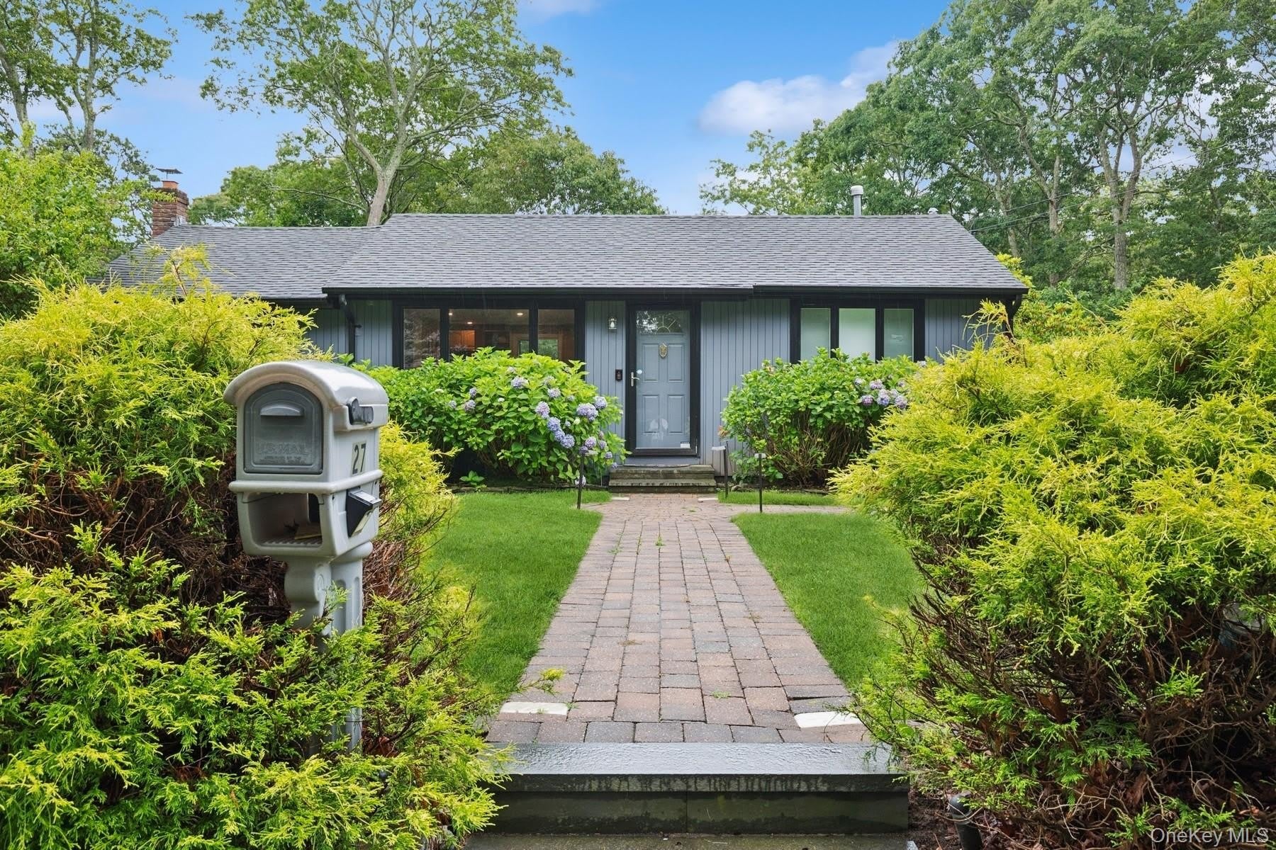 27 Atlantic Avenue – photo 3