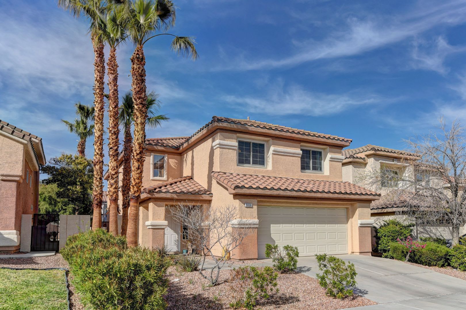 Beautiful remodeled home with pool! – photo 2