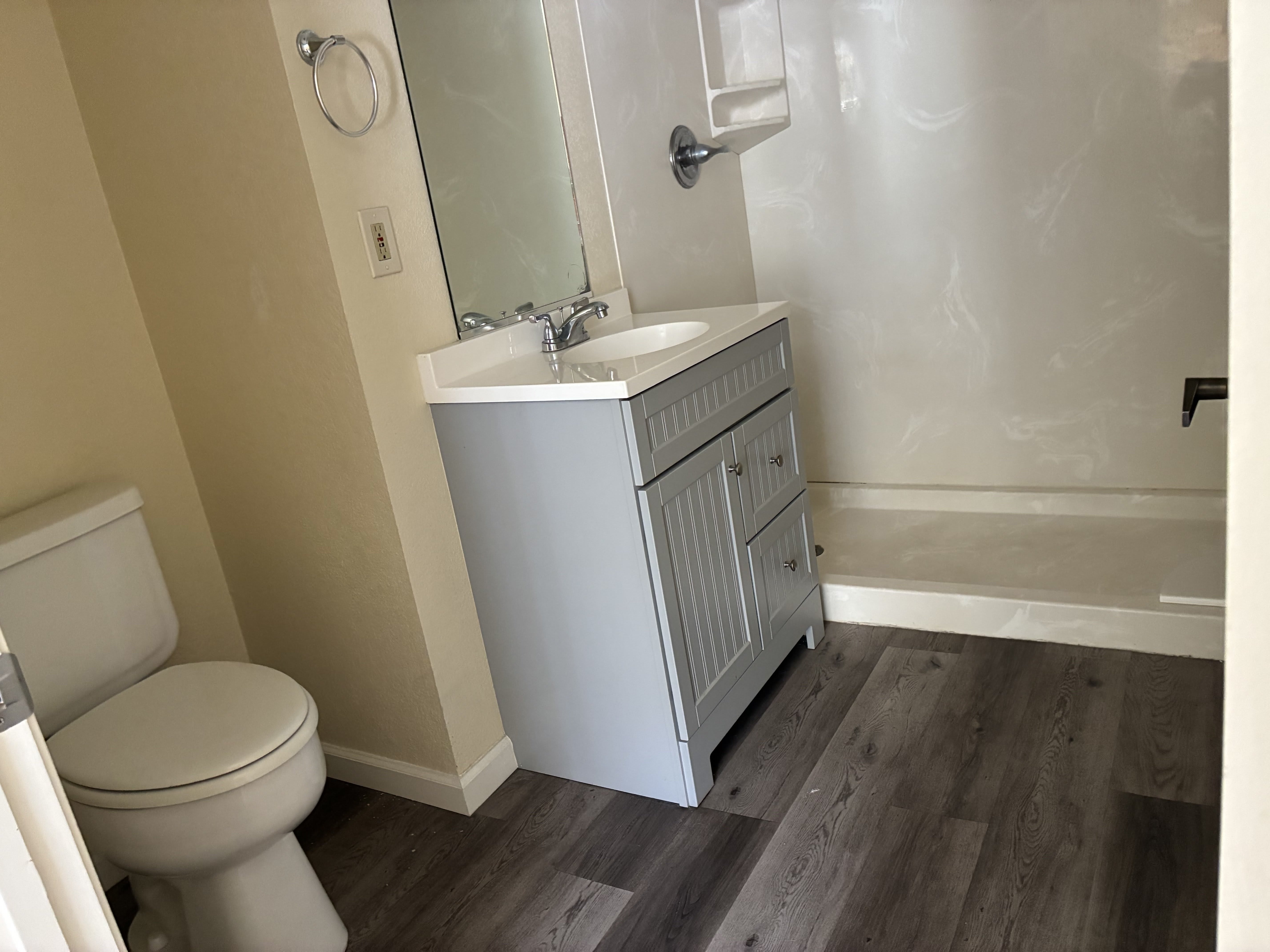 212 S Orange Ave – photo 5