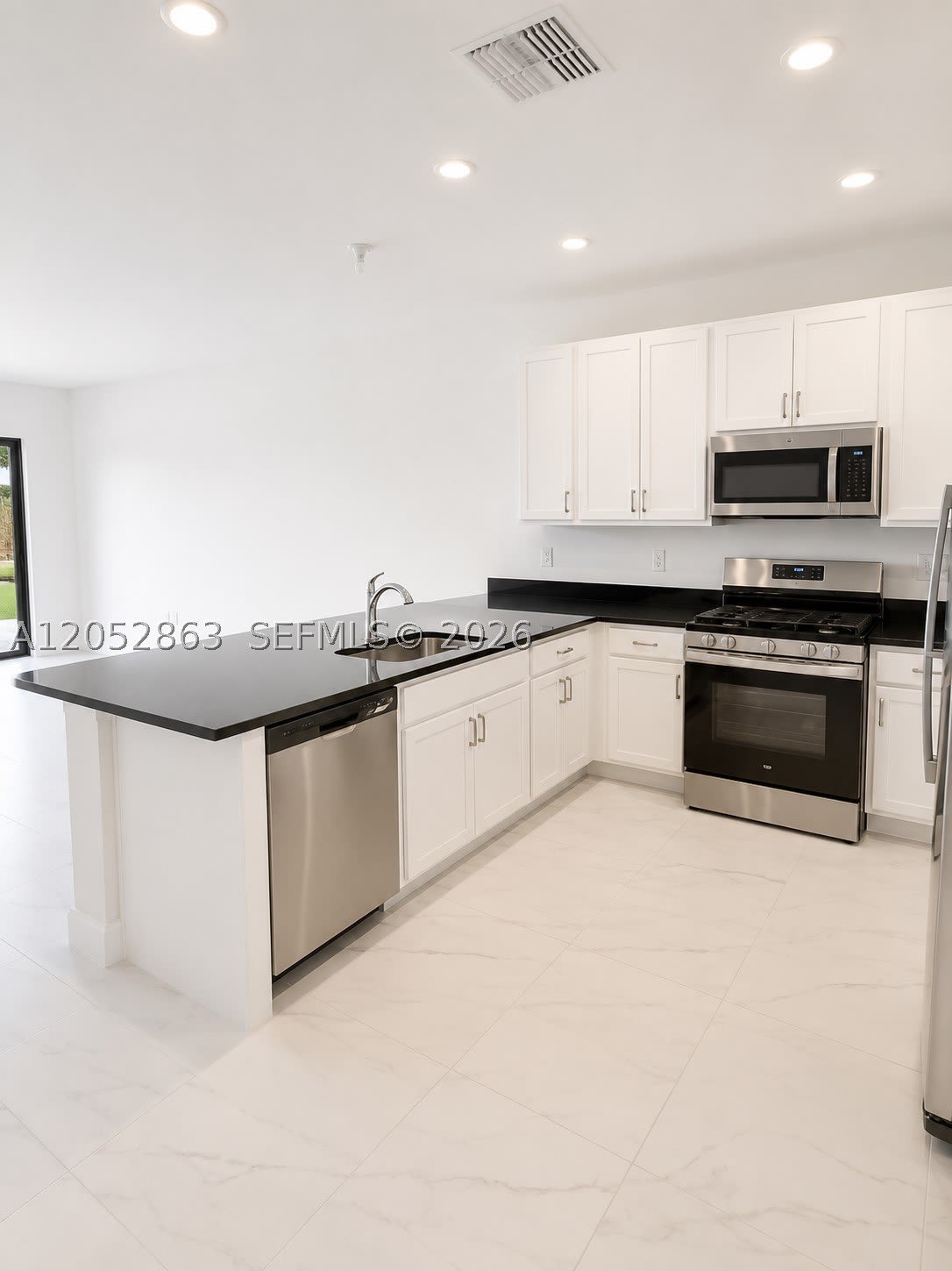 13504 SW Starkissed Ln – photo 4
