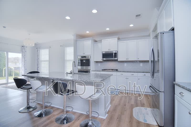 1445 Overlea Place Nw – photo 2