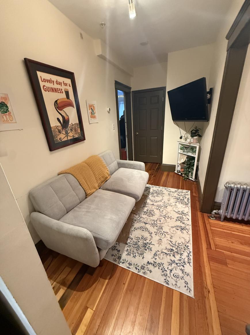 352 Main St – photo 3