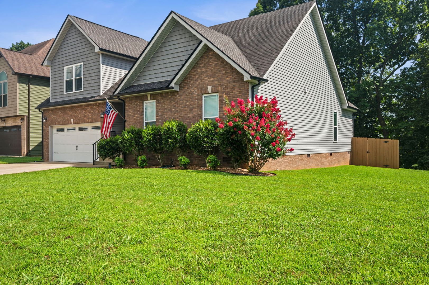 Fenced Backyard with a Bonus Room! – photo 3