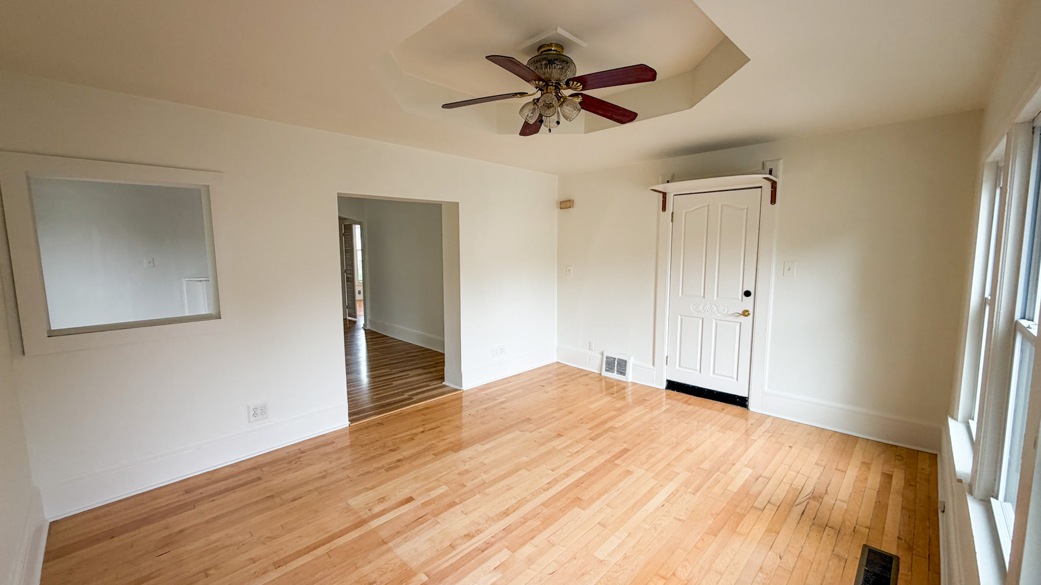 413 West Mineral Street – photo 2
