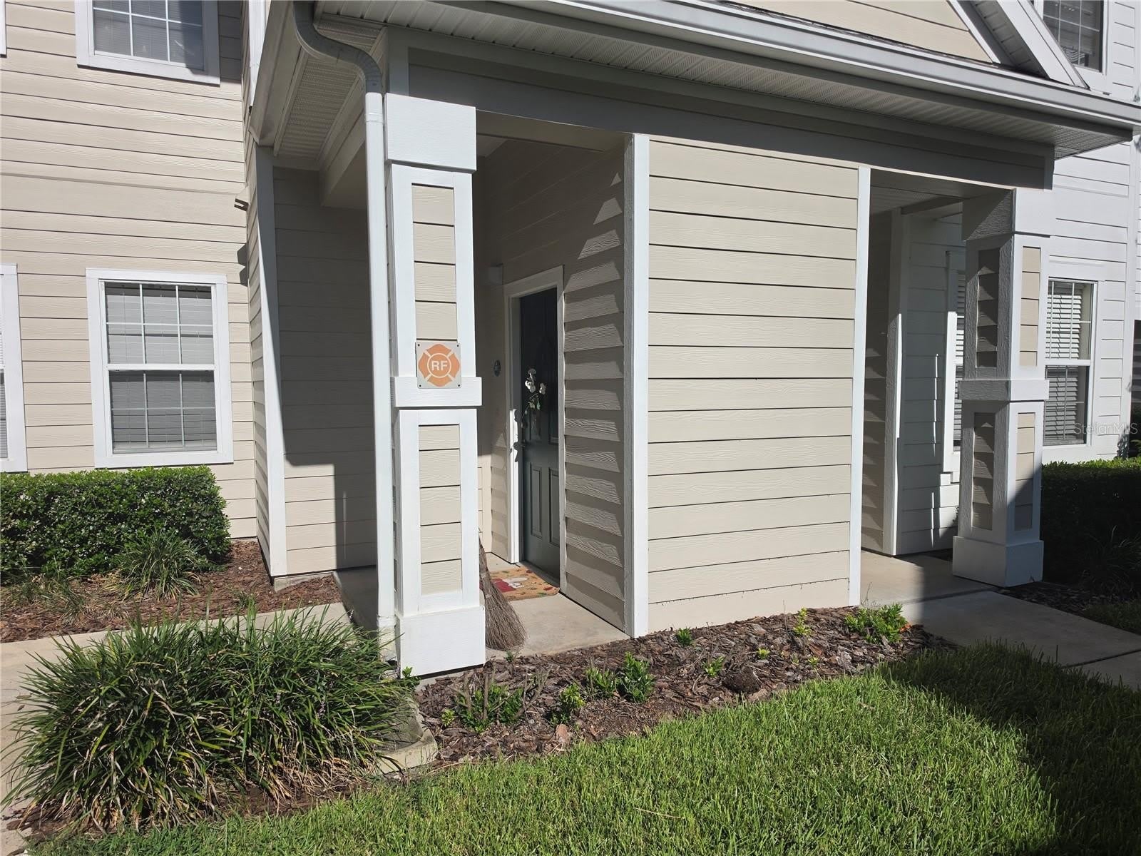 1300 EASTERN PECAN Place – photo 2