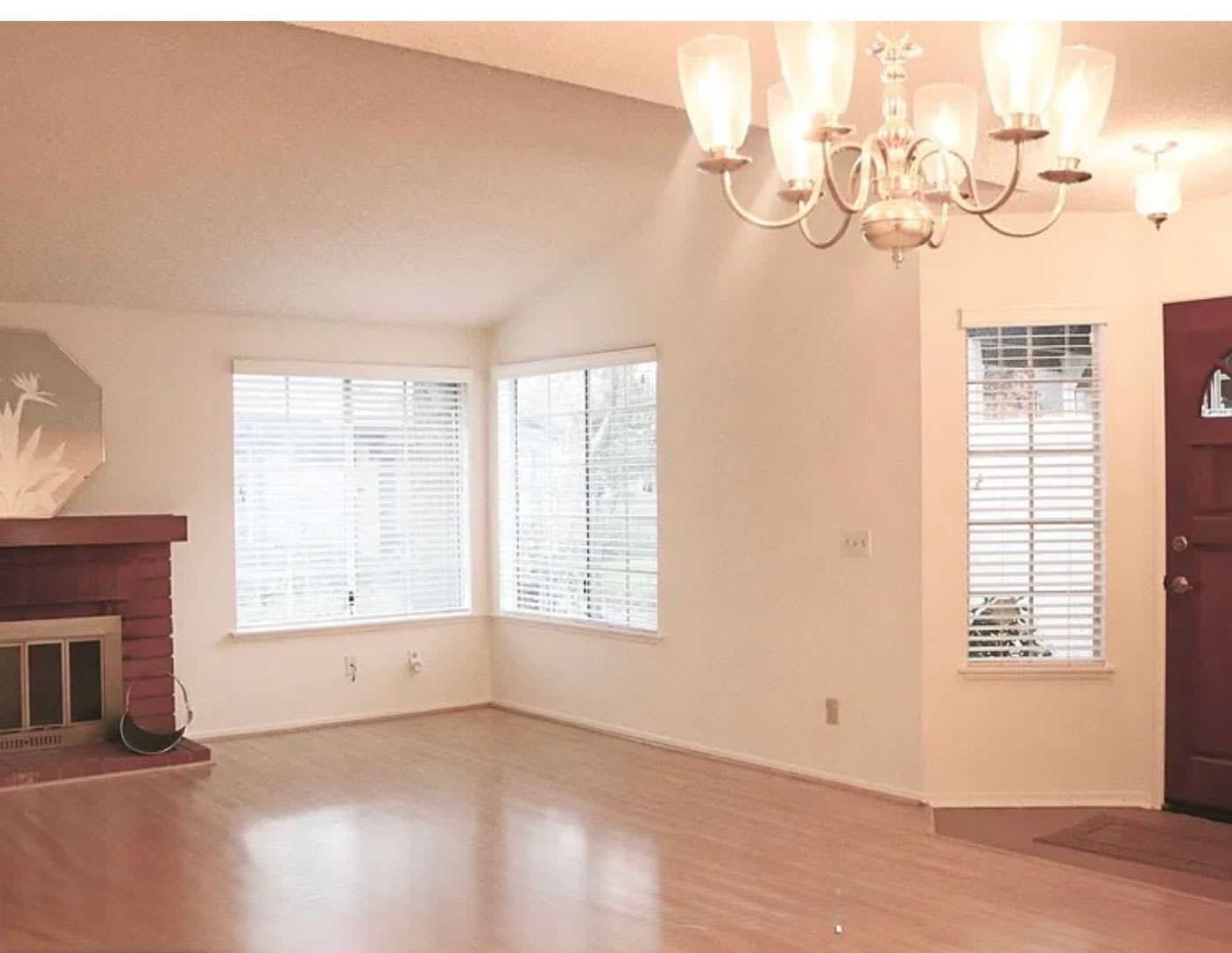 Move-In Ready Townhouse in Marlborough Seaside Village! – photo 1
