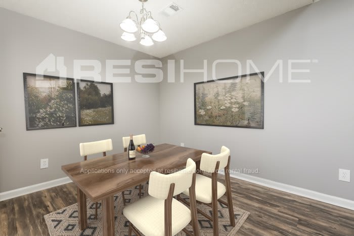 1546 Thornwood Court – photo 4