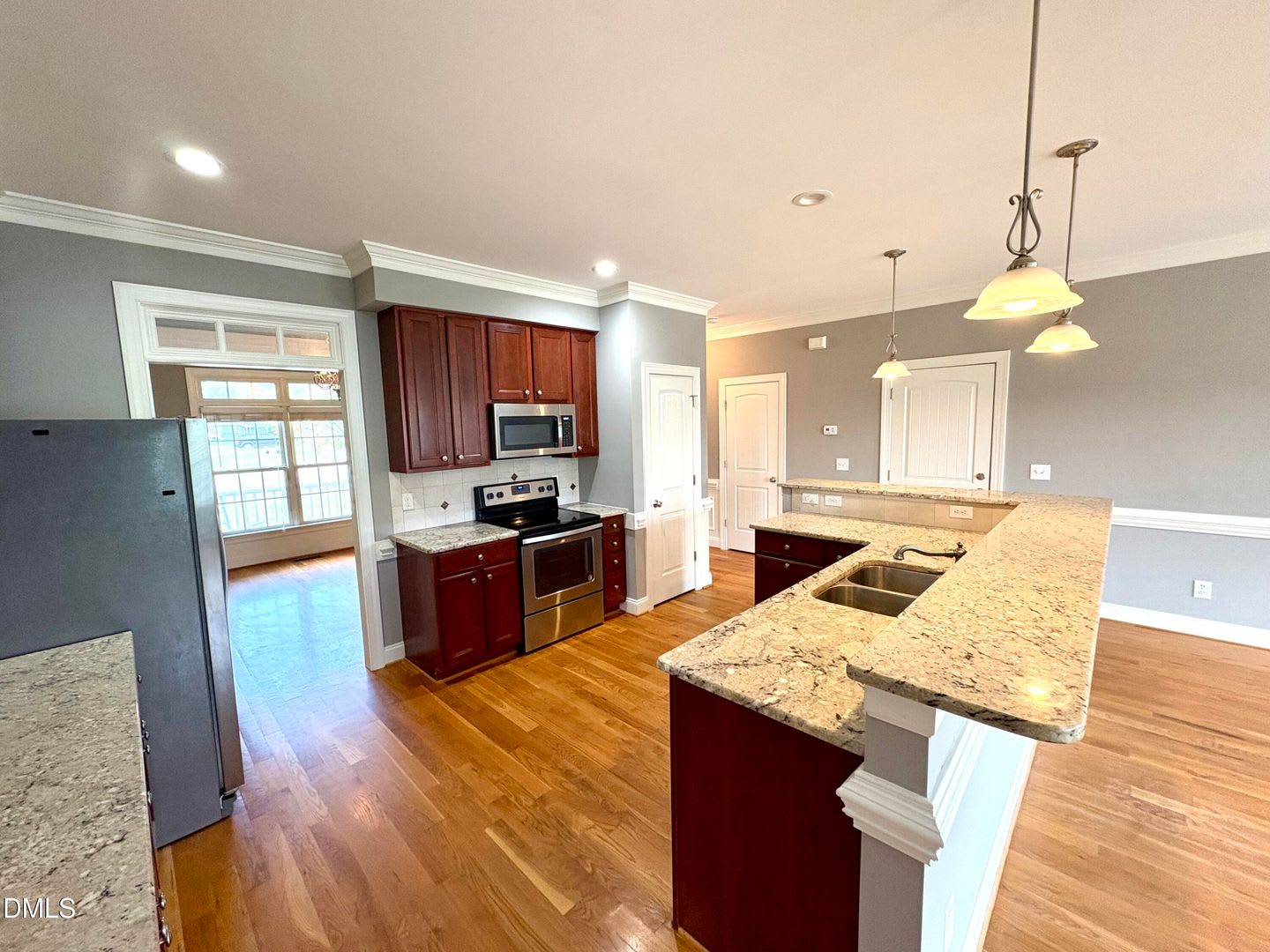 1315 Center St. – photo 4