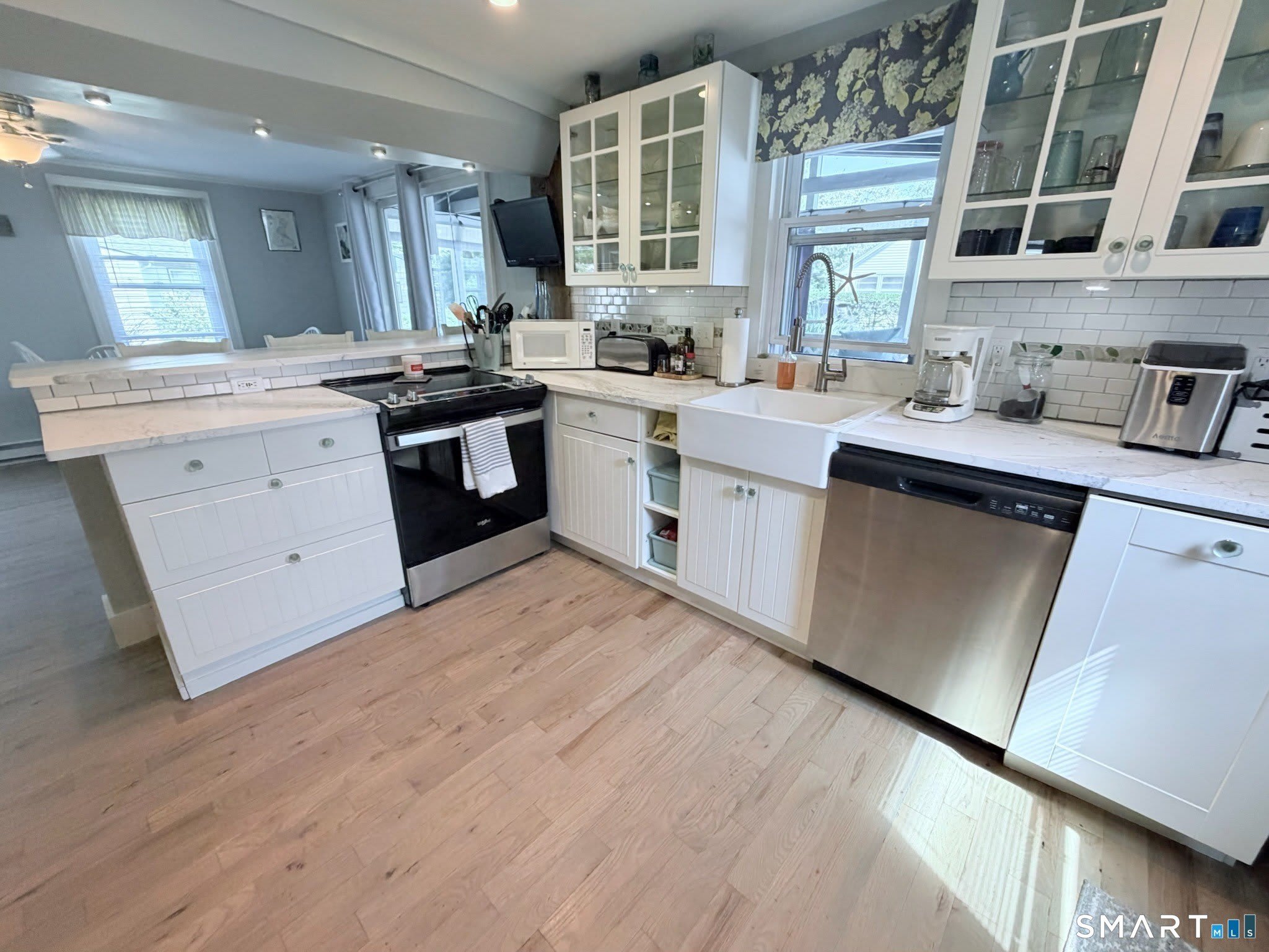 4 Elinor Road – photo 4