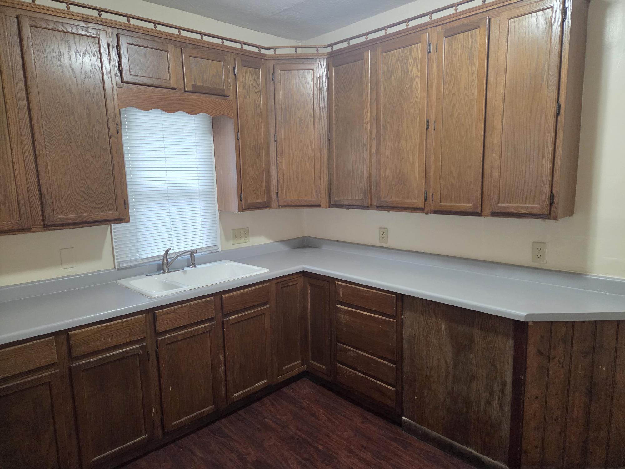 3554 Girard Avenue North – photo 3