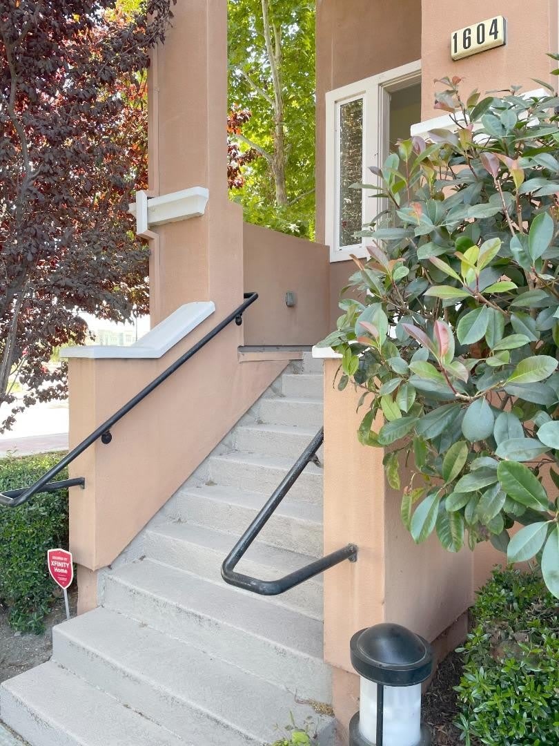 1604 Lee WAY – photo 2