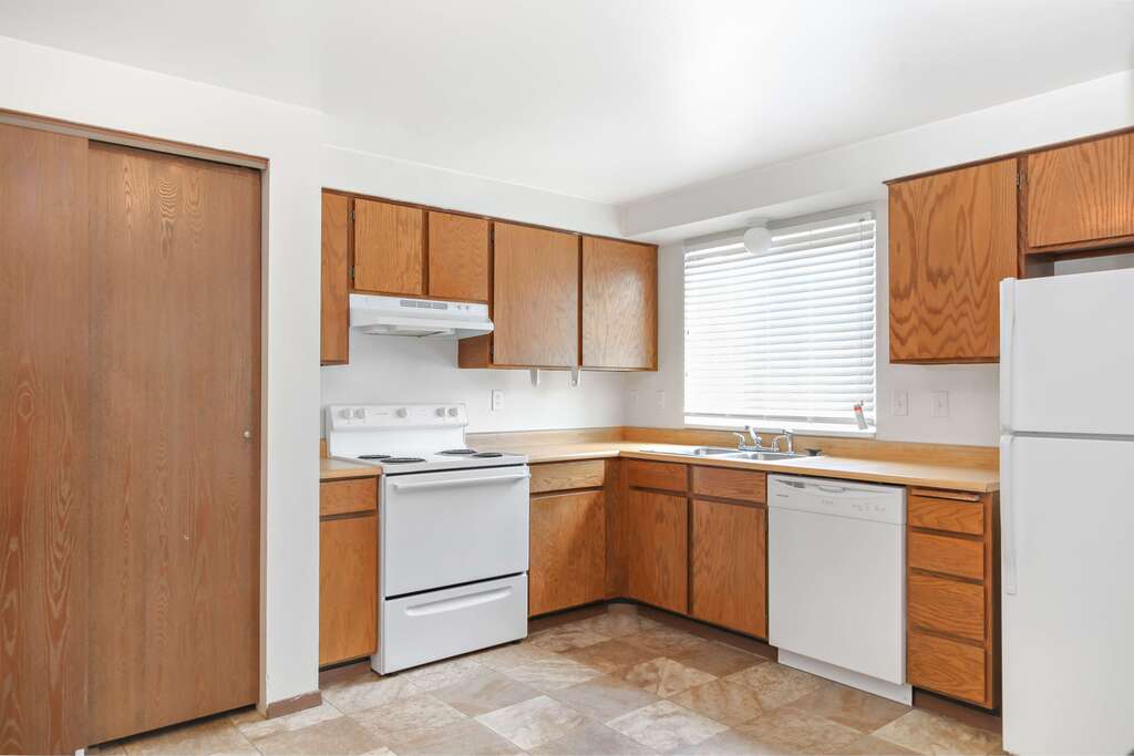 Rifle Creek Apartments – photo 2