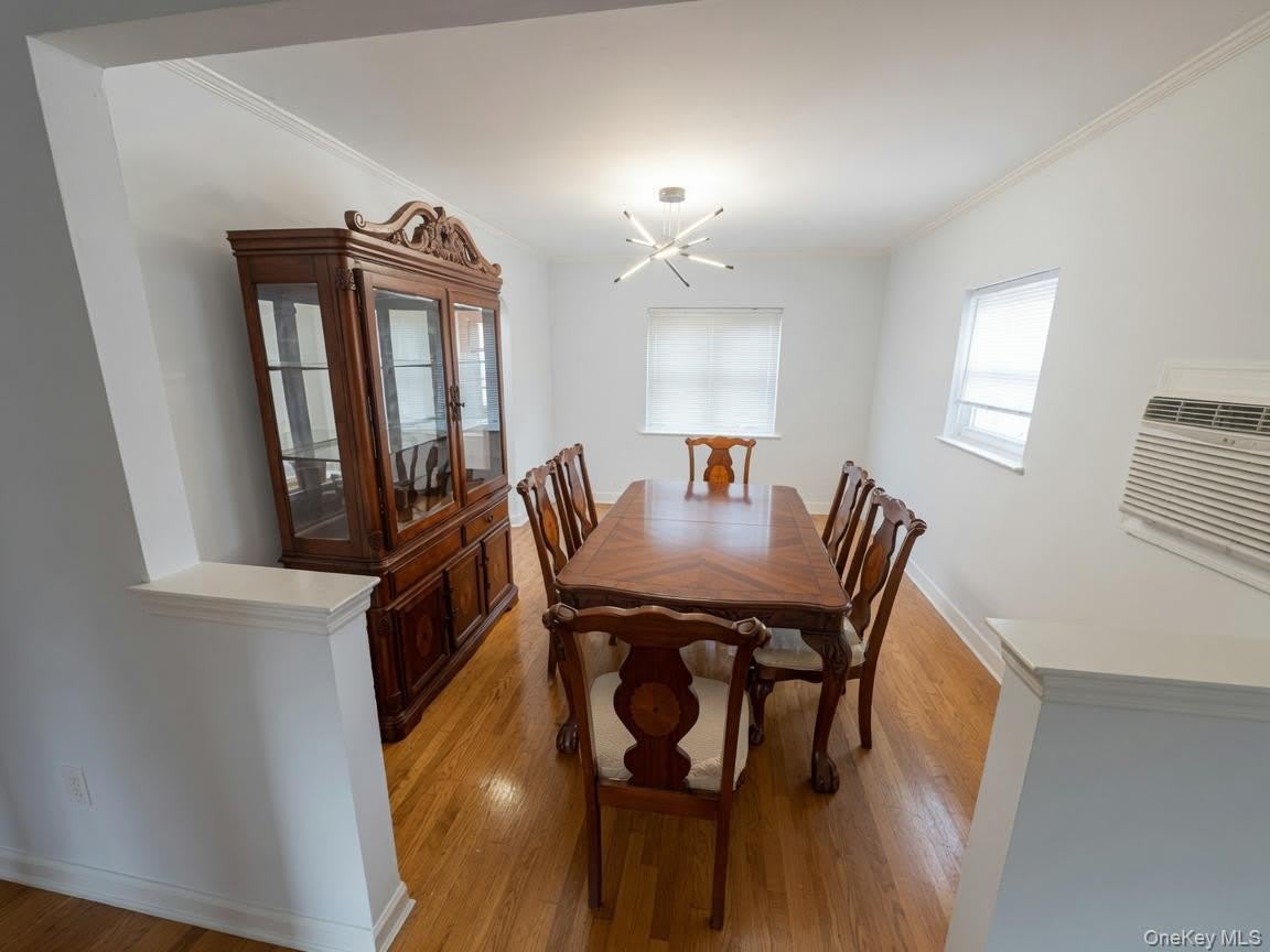 1080 Rhinelander Avenue – photo 4