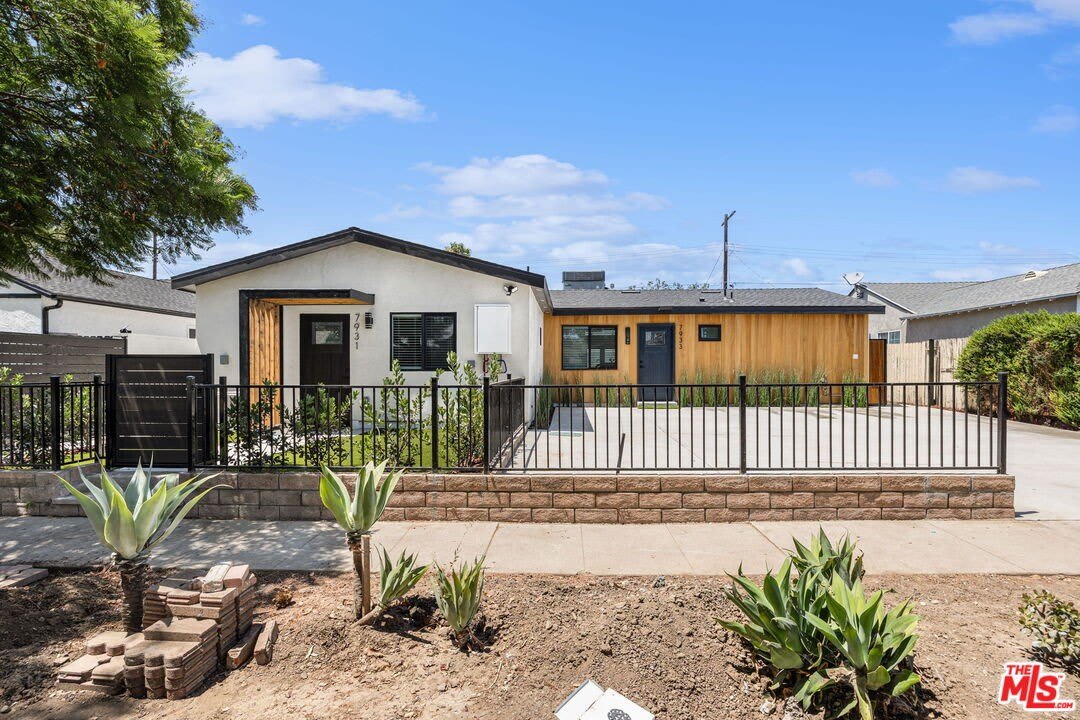 7933 Zelzah Ave – photo 1