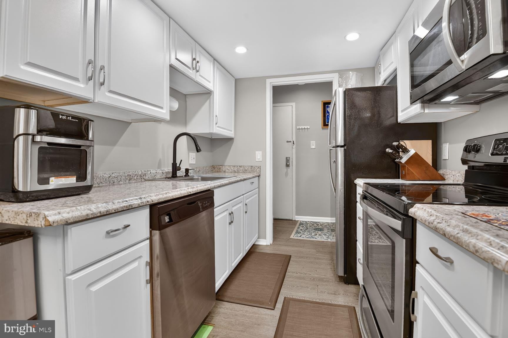 11645 STONEVIEW Square – photo 3