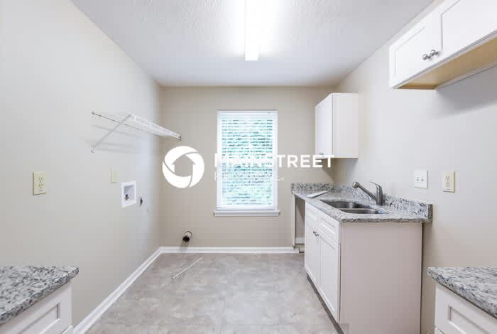 5305 Brickleberry Way – photo 4