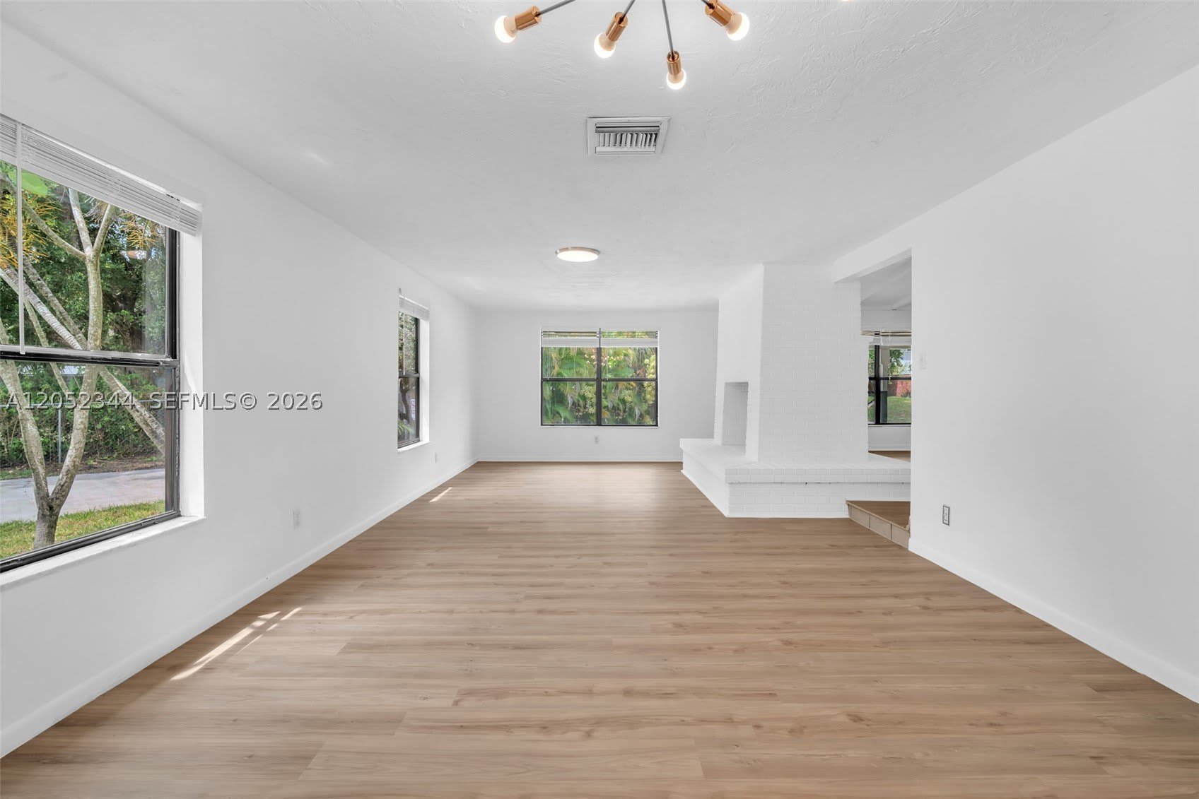 5096 SW 28th Ter – photo 2