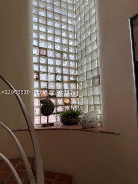 8215 Abbott Ave – photo 5