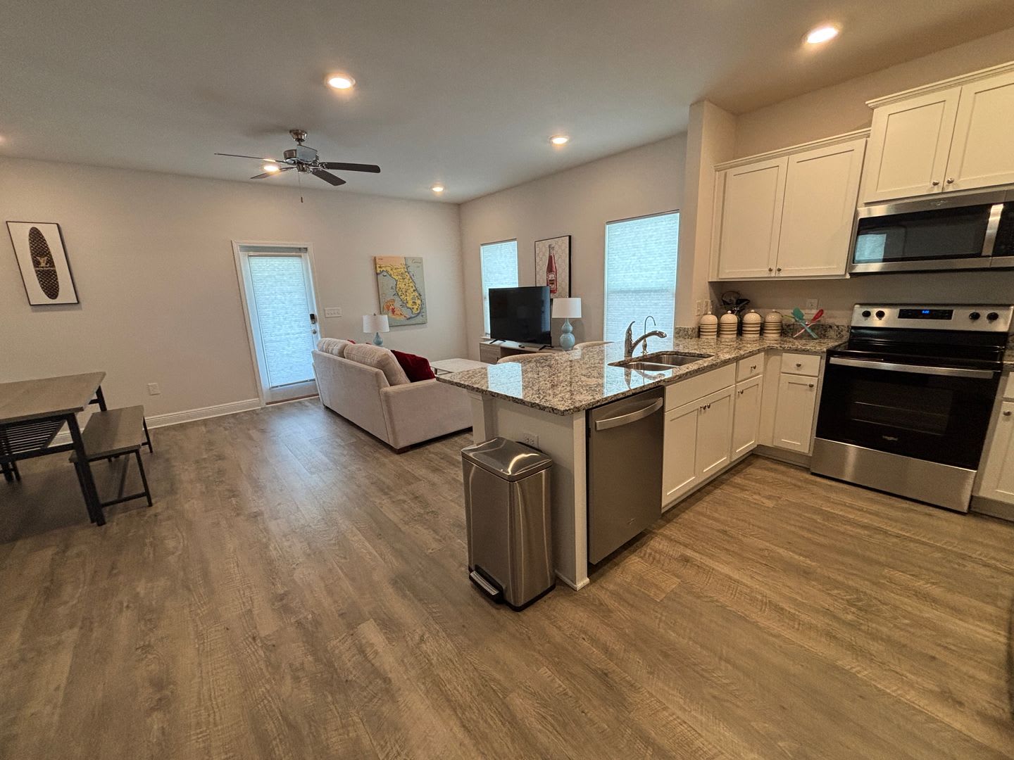 1614 Caleigh Ct – photo 2