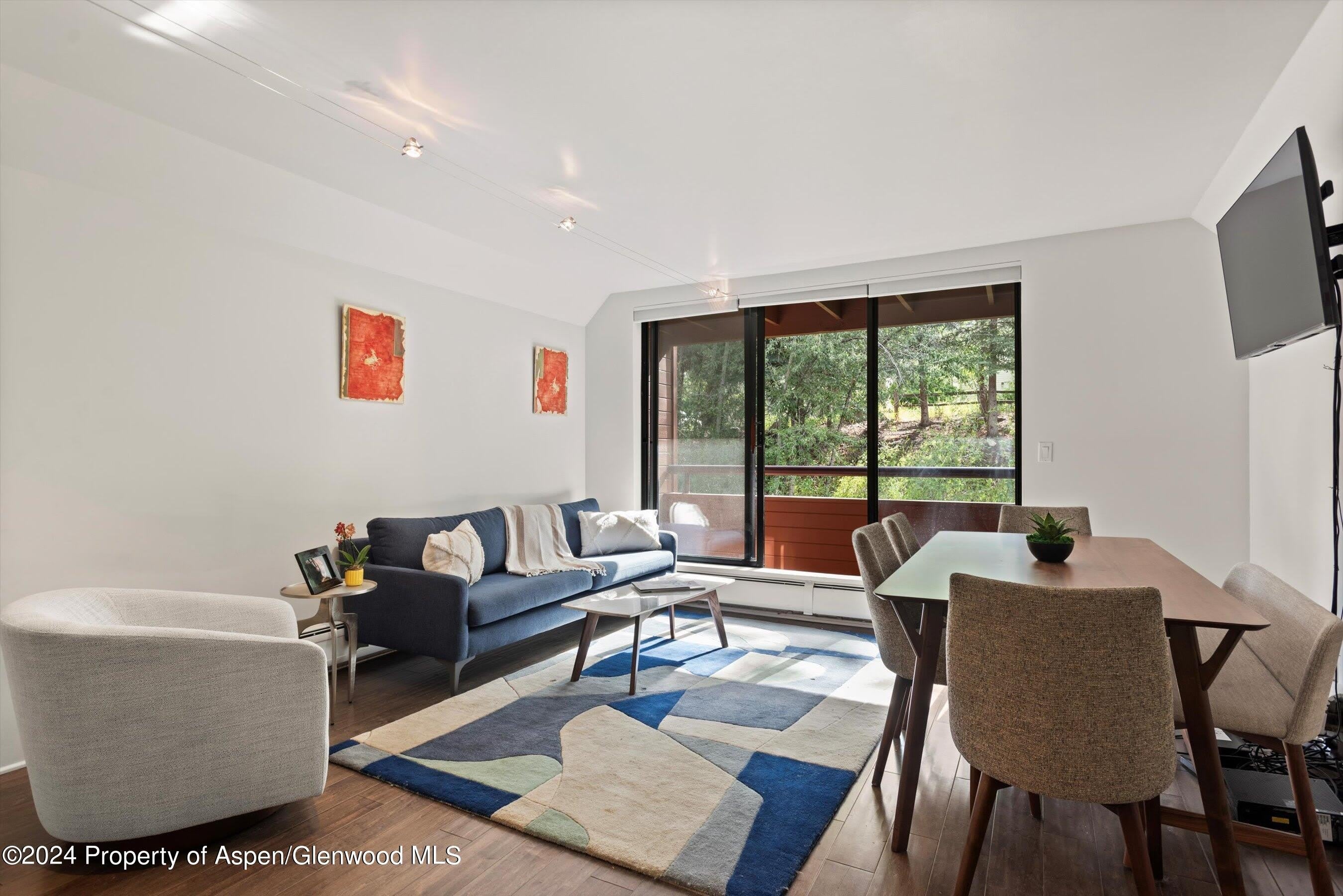 1326 Vine Street – photo 1