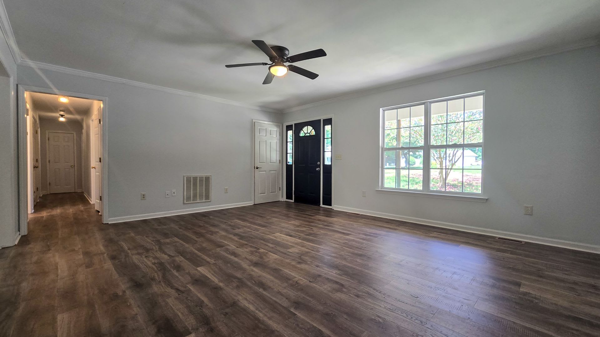 5607 Whispering Pines Drive – photo 3