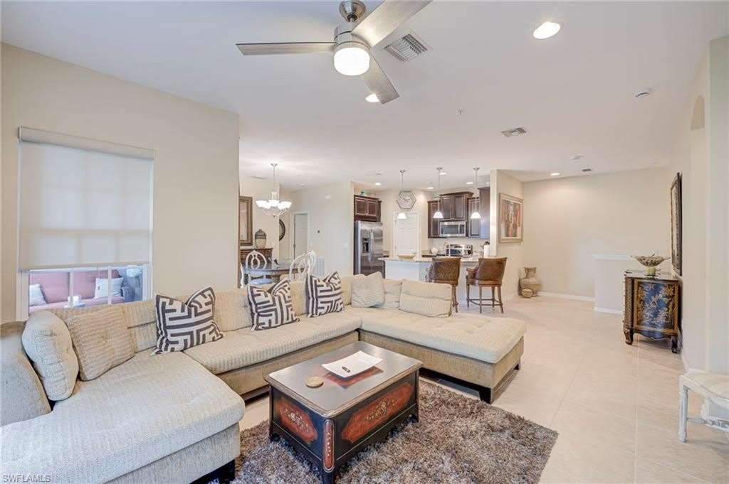 8540 Violeta St – photo 3