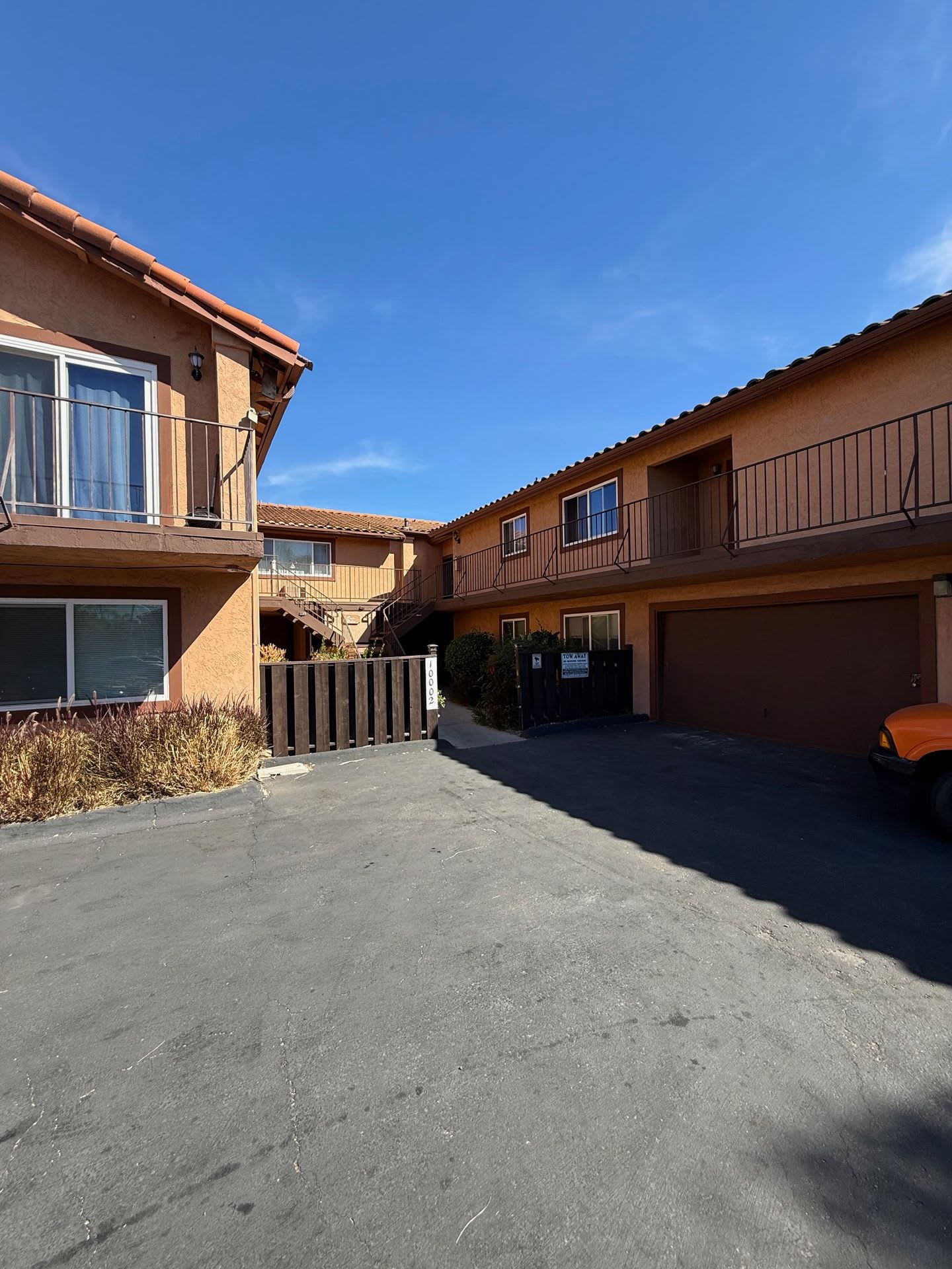 Spacious 2 Bedroom 2 Bathroom Home In Spring Valley – photo 2