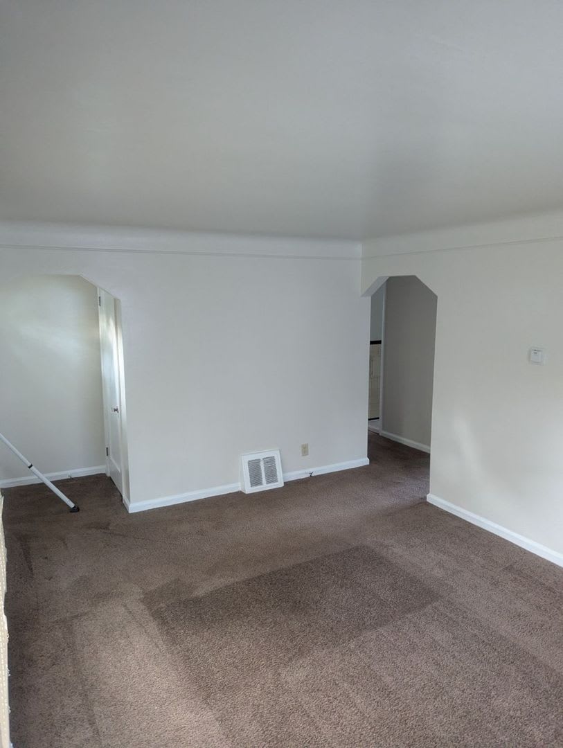Charming & Move-In Ready 3-Bedroom Bungalow in Detroit – photo 5