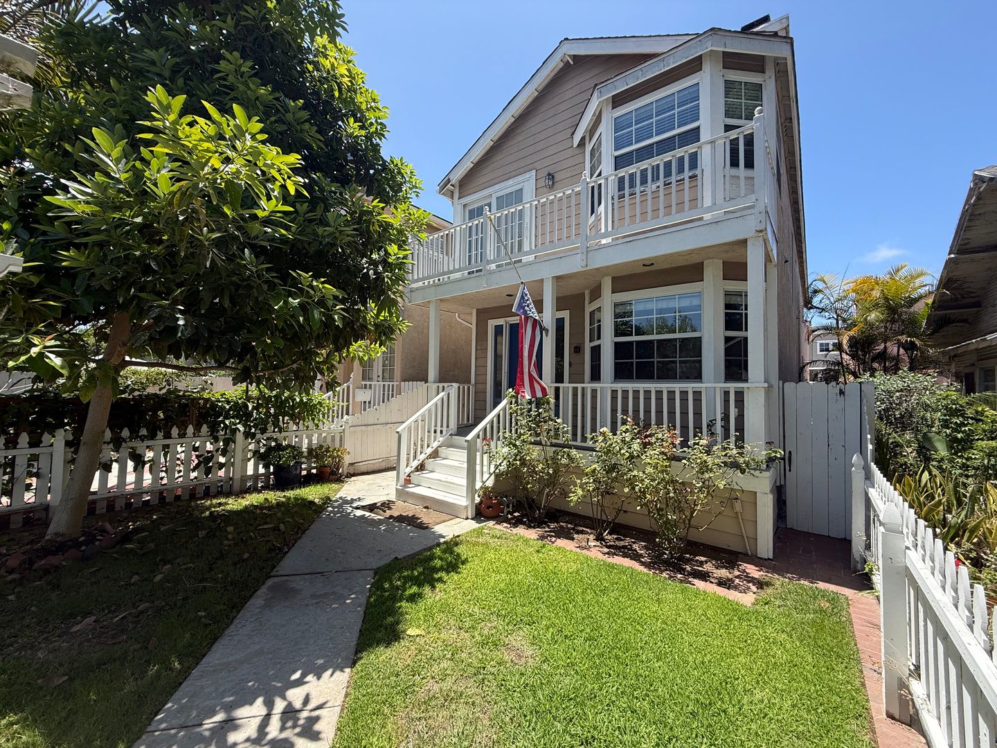 Coronado: Large 5bd/3.5ba Village Home – photo 1