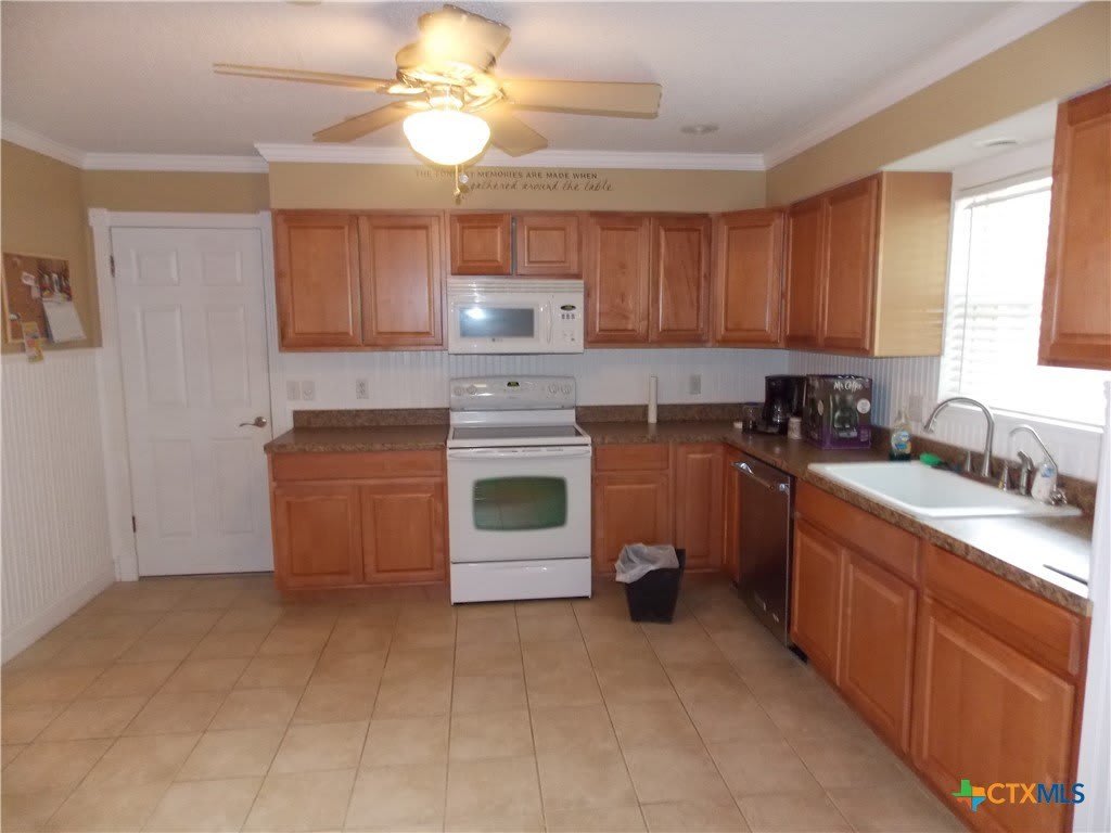 1309 Azalea Lane – photo 5