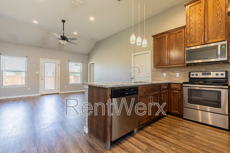 120 Navarro Crossing – photo 5