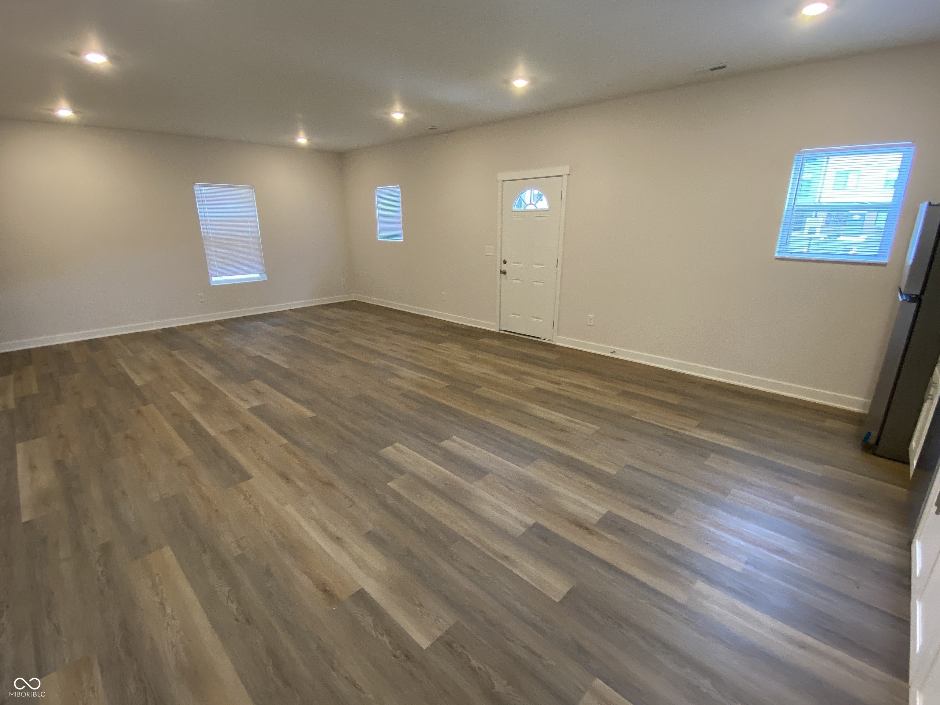 2137 Bellefontaine Street – photo 3