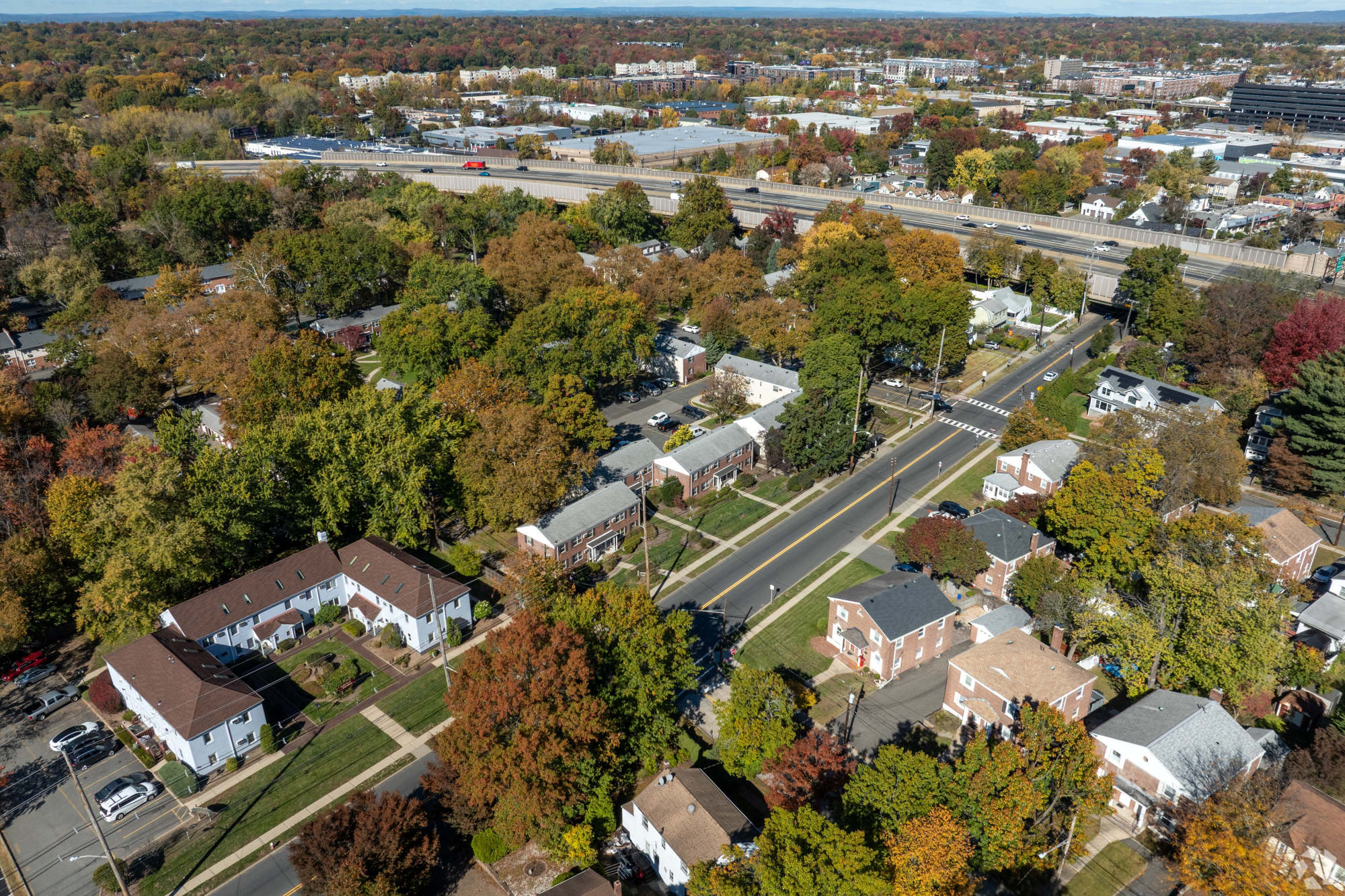 Lakeview Apartments – photo 5