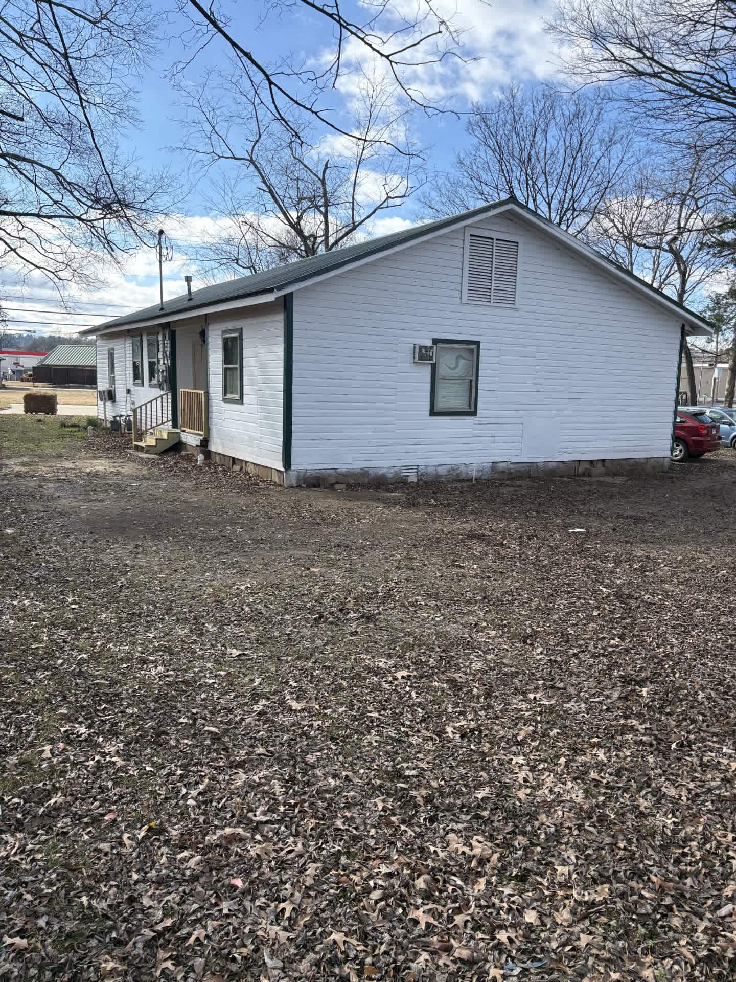 1014 W B St – photo 2